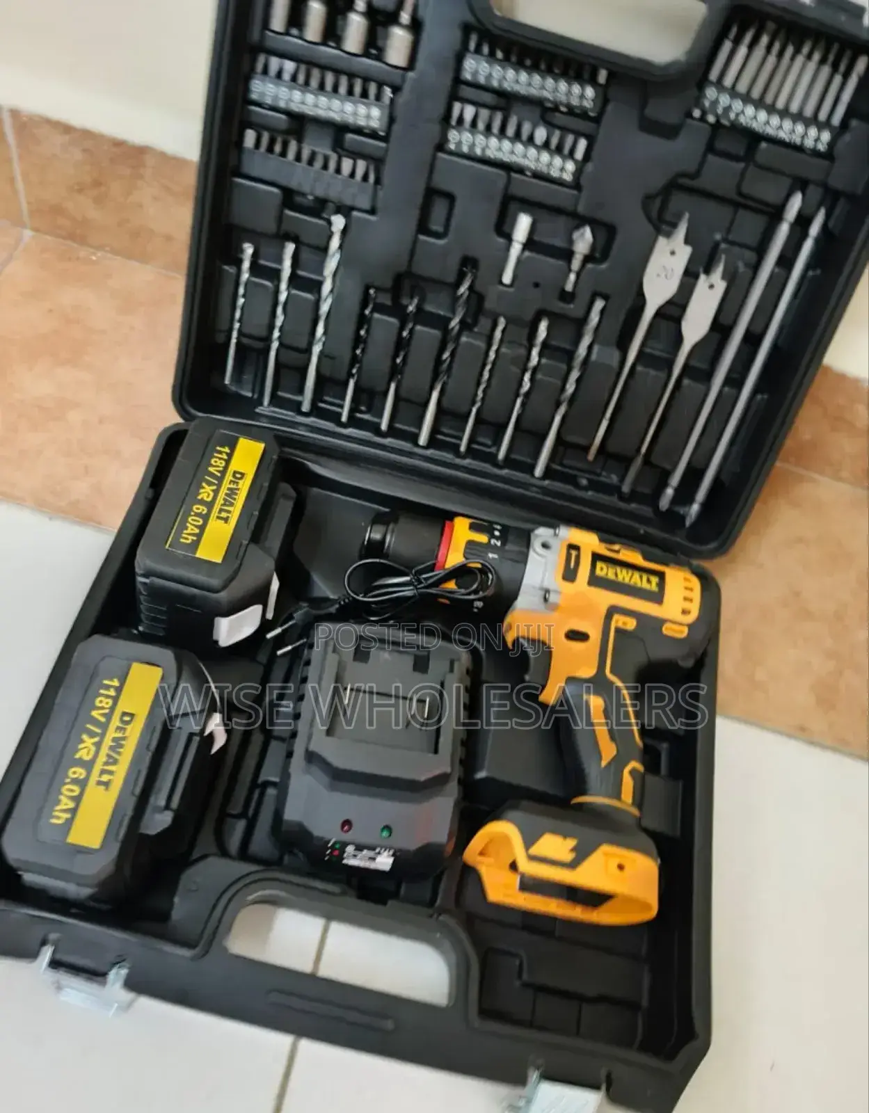 Dewalt 118v Xr Cordless Hammer Drill Kit.