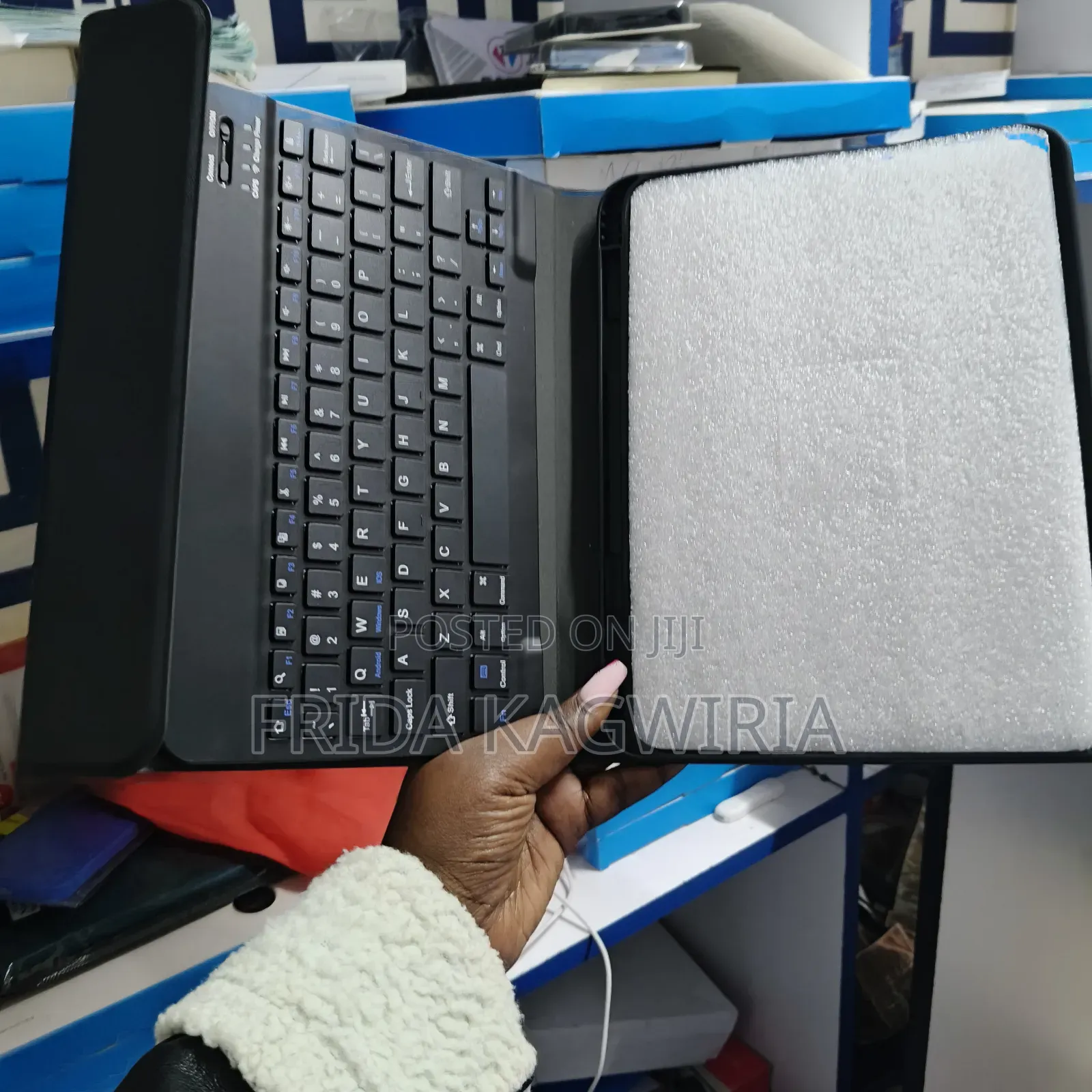 iPad 11th Gen Smartkeyboard Case With Detachable Magnetic Keyboard