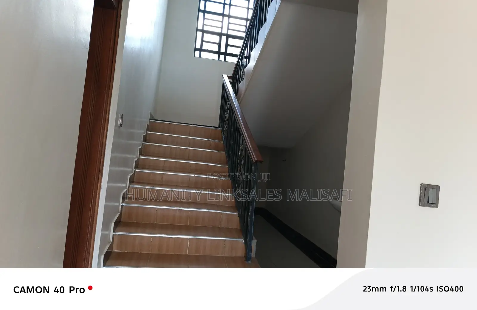 4bdrm Mansion in Karai for sale