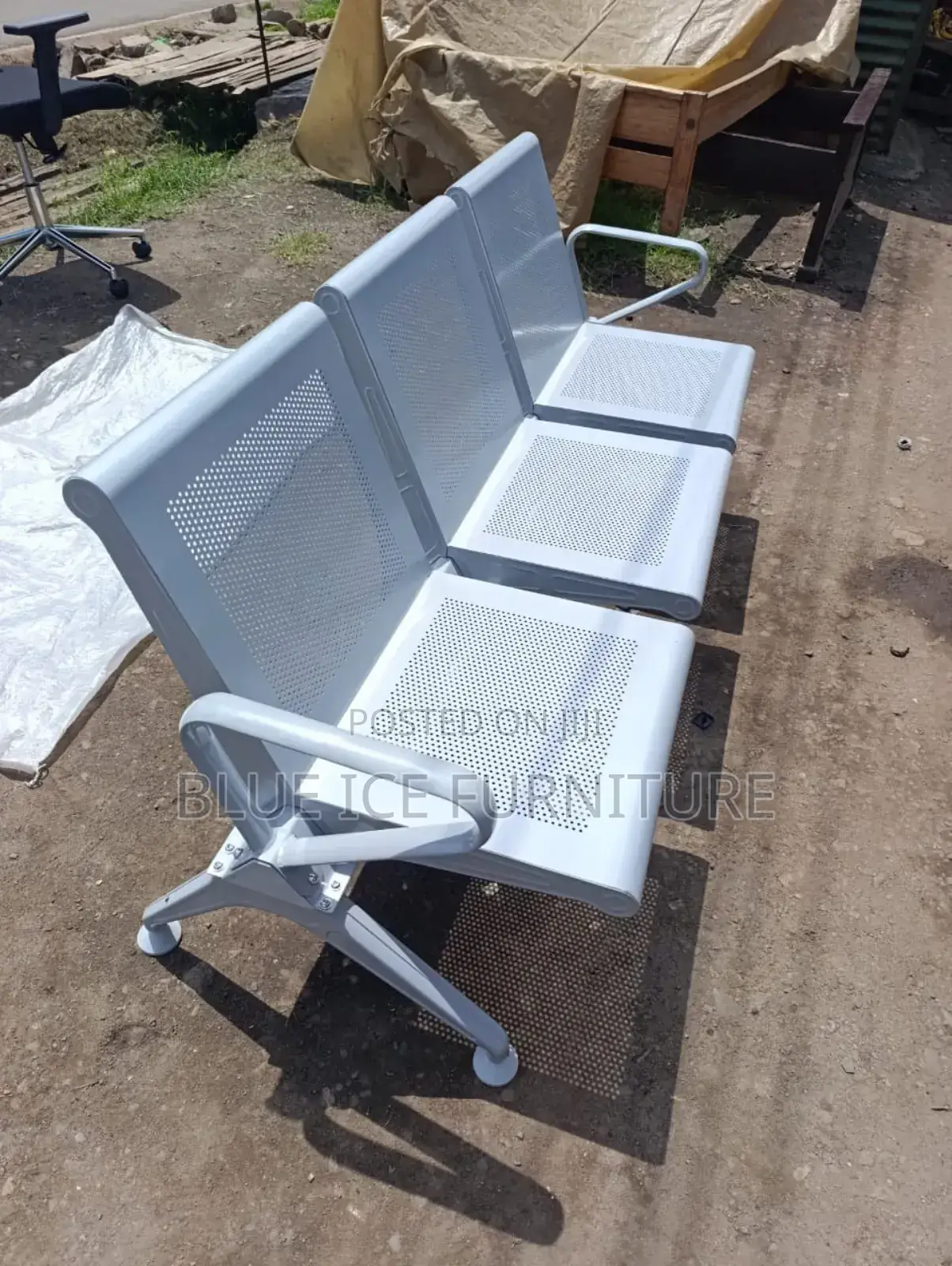 Silver Link Waiting Chair