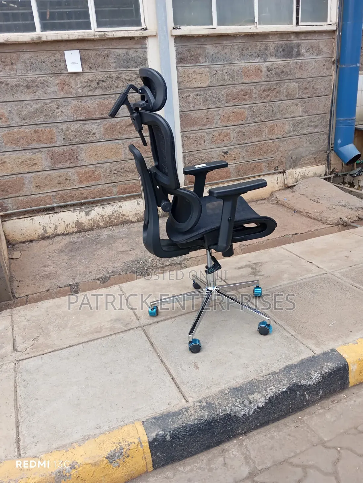 Ergonomic Imported Modern Double Back Orthopedic Office Chair