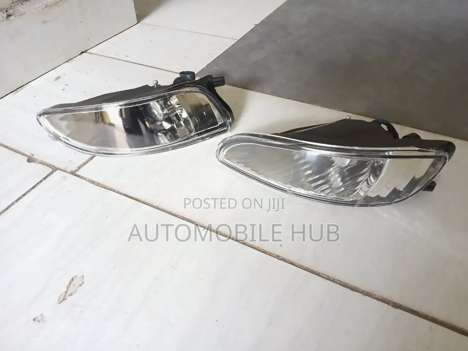 Front Bumper Fog Lights for Toyota Harrier 240 – Oem Fit