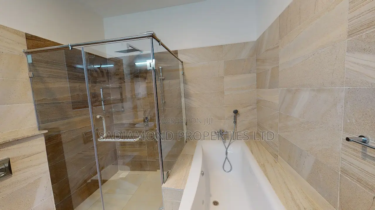 3bdrm Apartment in Parklands for rent