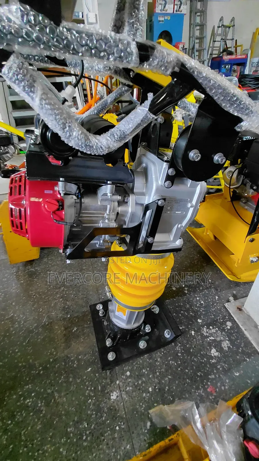 Kangaroo/Tamping Rammer Honda Engine 5.5hp.