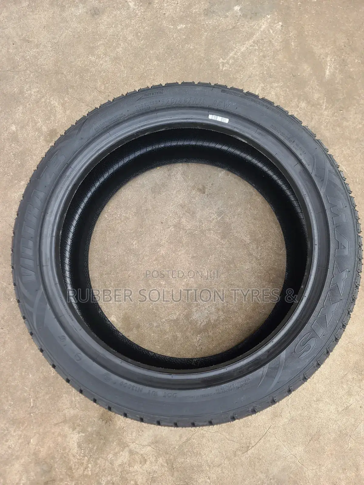 225 /45 R18 Maxxis Tyres 95w Victra Ma-Z3 Made in Thailand