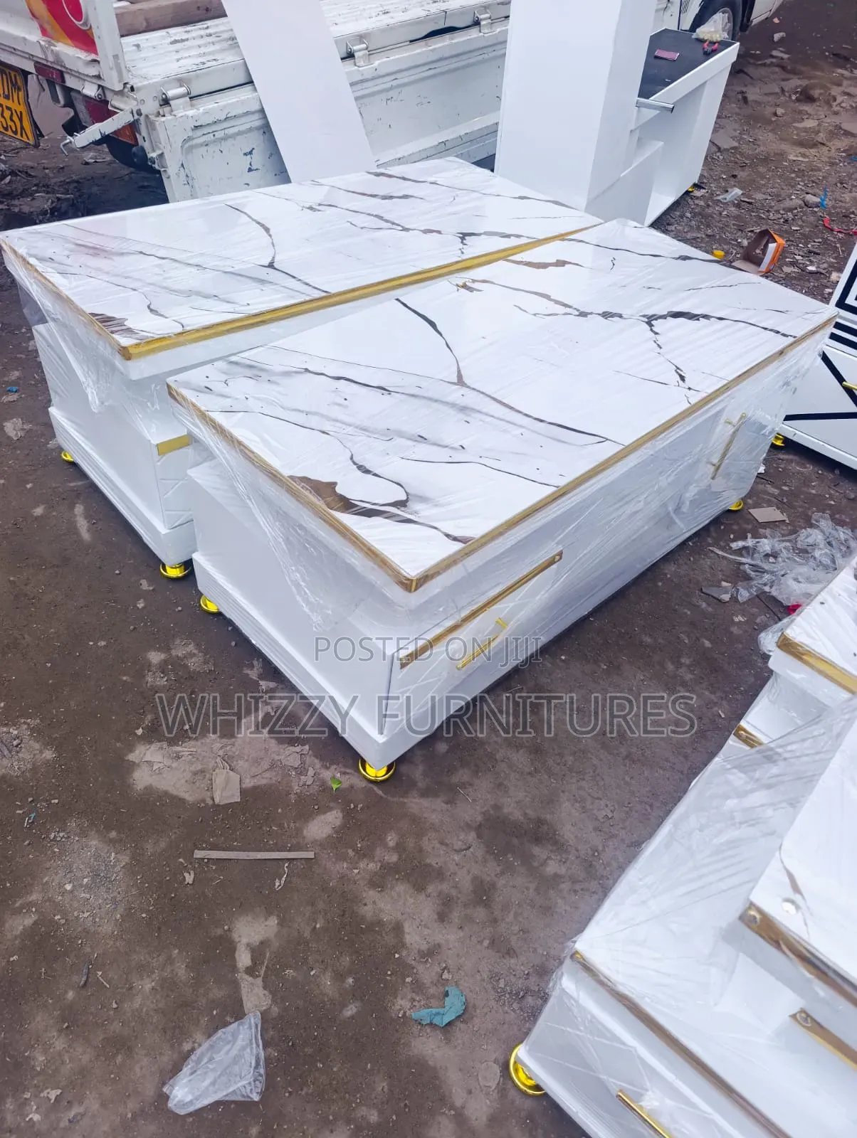 Coffee Table With a Faux Marble Top