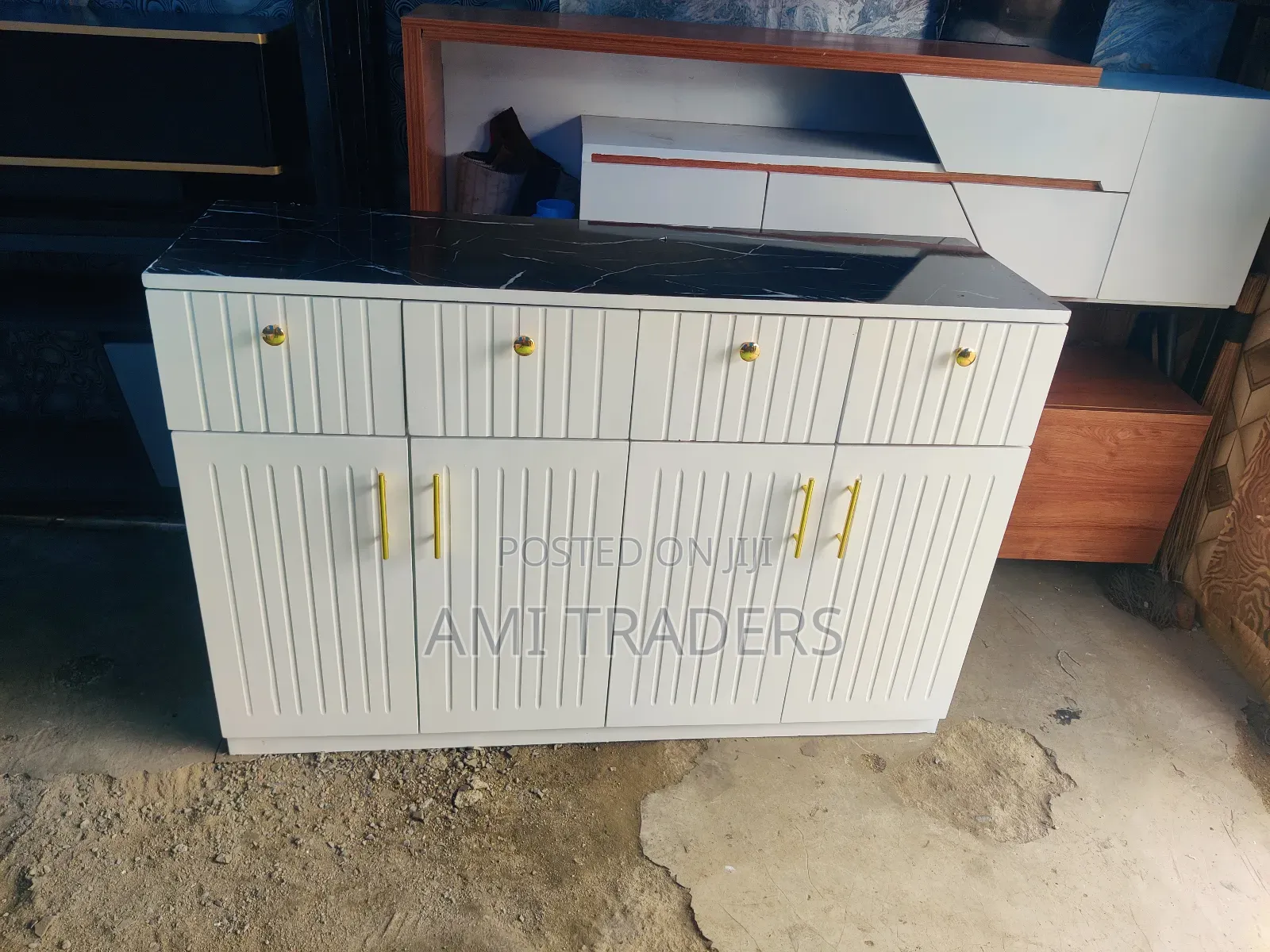 White Kitchen Cabinet
