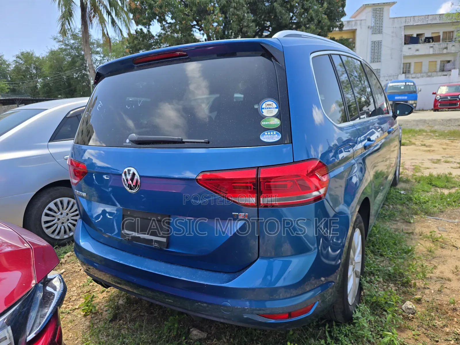 Volkswagen Touran 2019 Blue