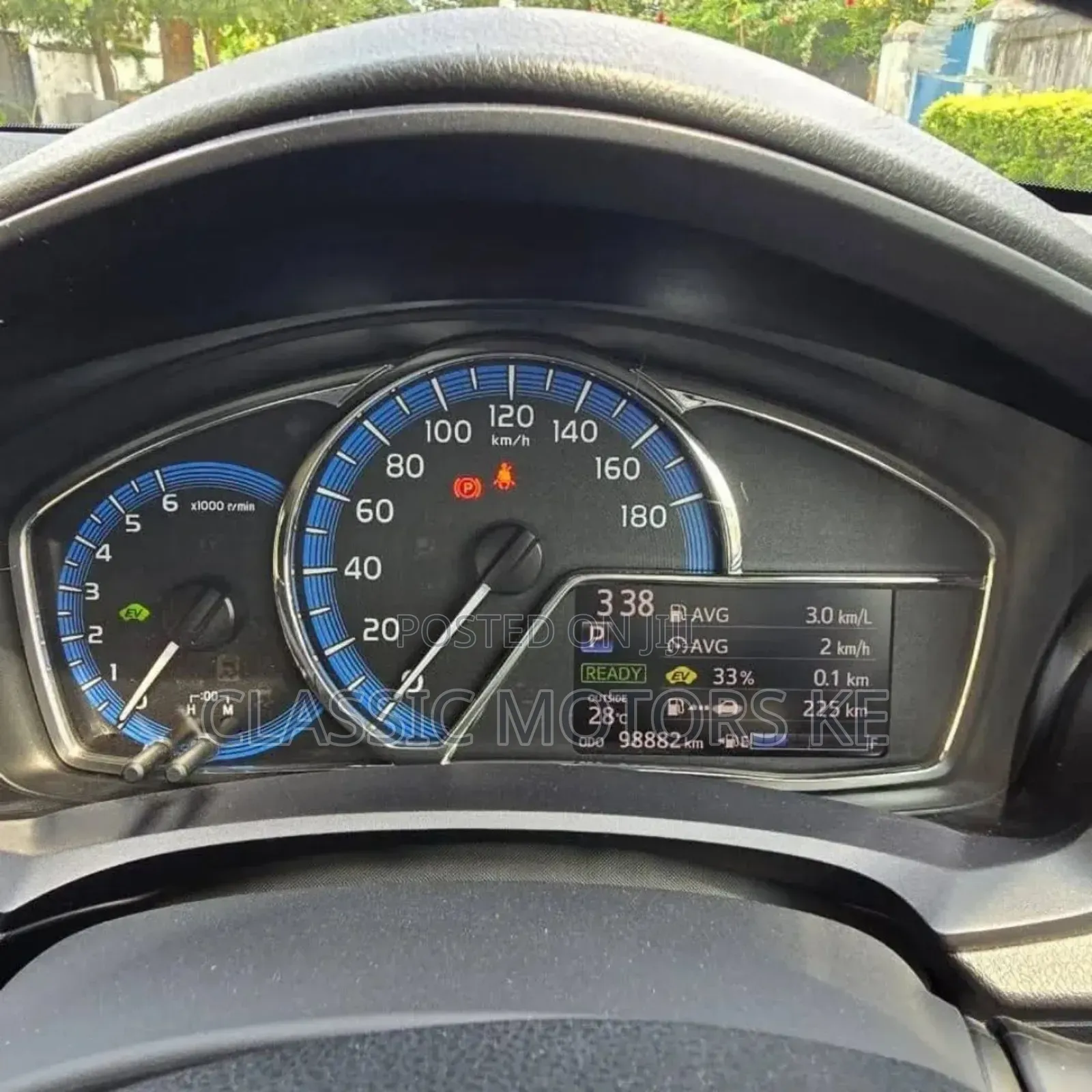 Toyota Axio 1.5 Hybrid 2WD 2019 White