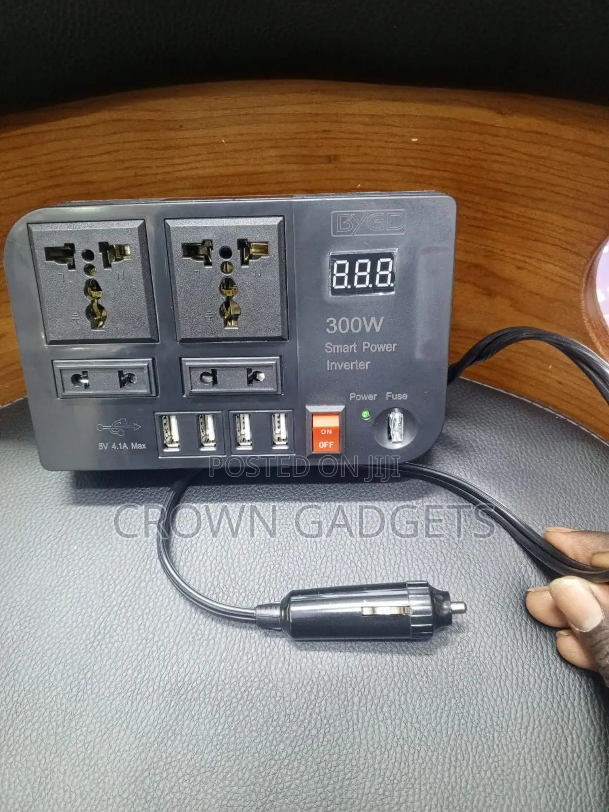 Bygd Portable 300w Power Inverter for Vehicle Home Use