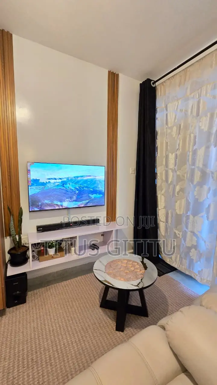Beautiful Studio Airbnb in Roysambu | Stunning Interior | Furnished