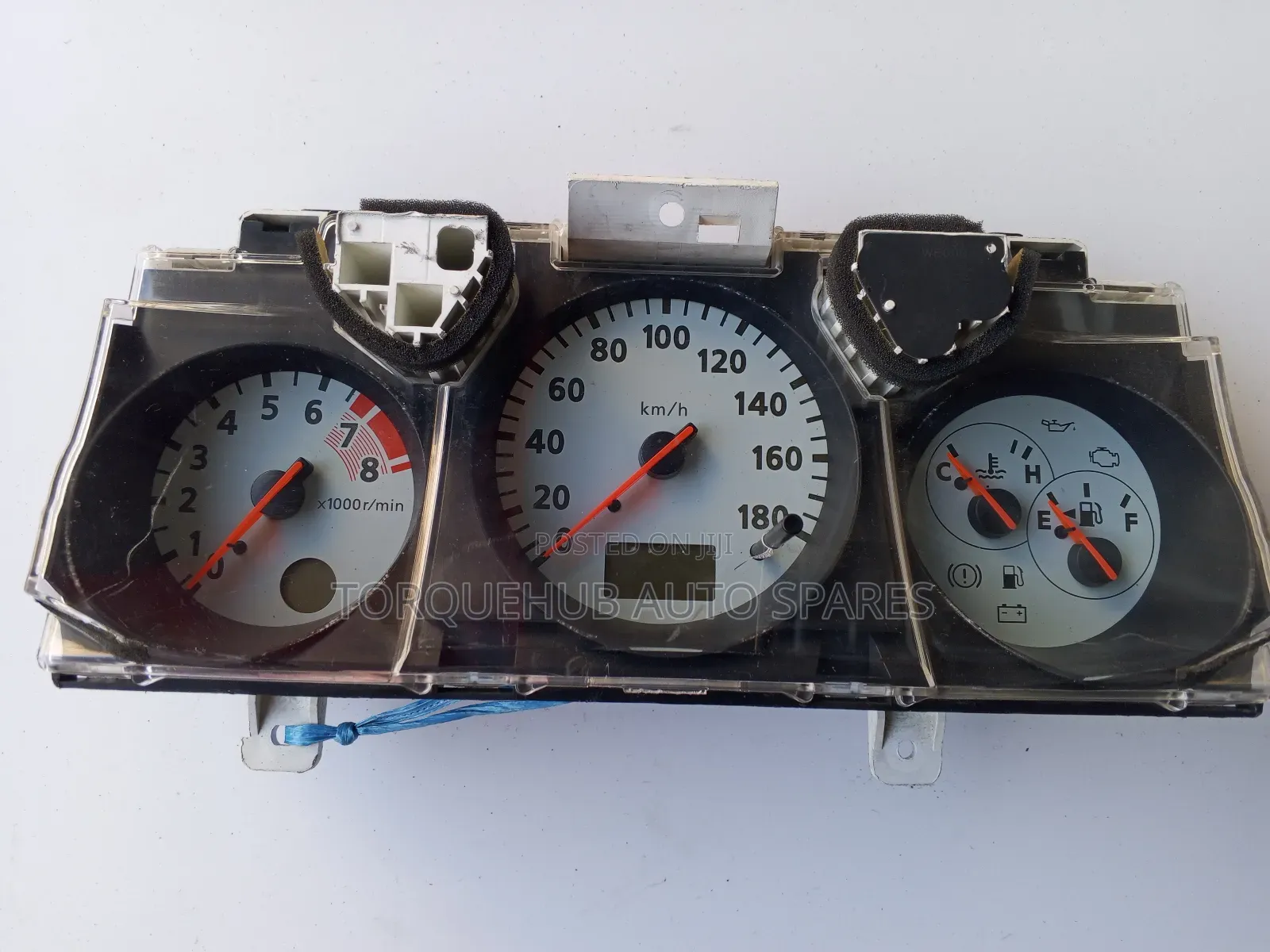 Nissan Wingroad Y11 Speedometer
