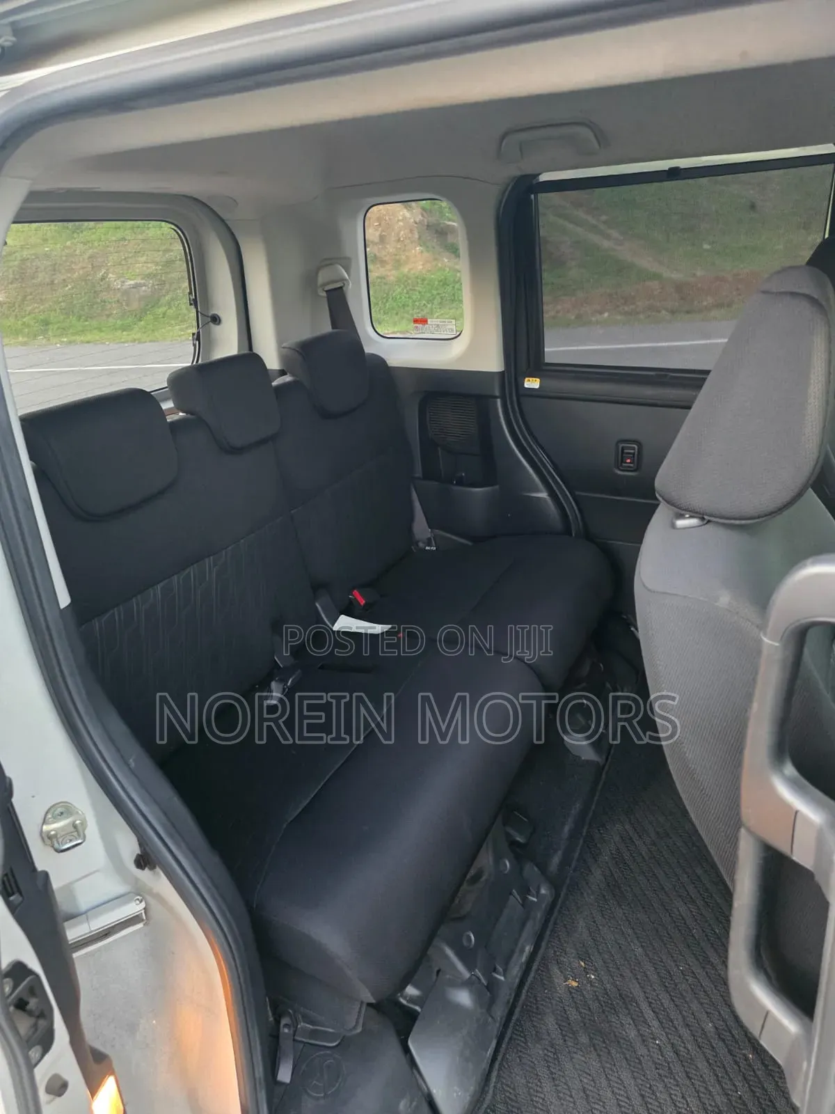 Toyota Roomy 2018 White
