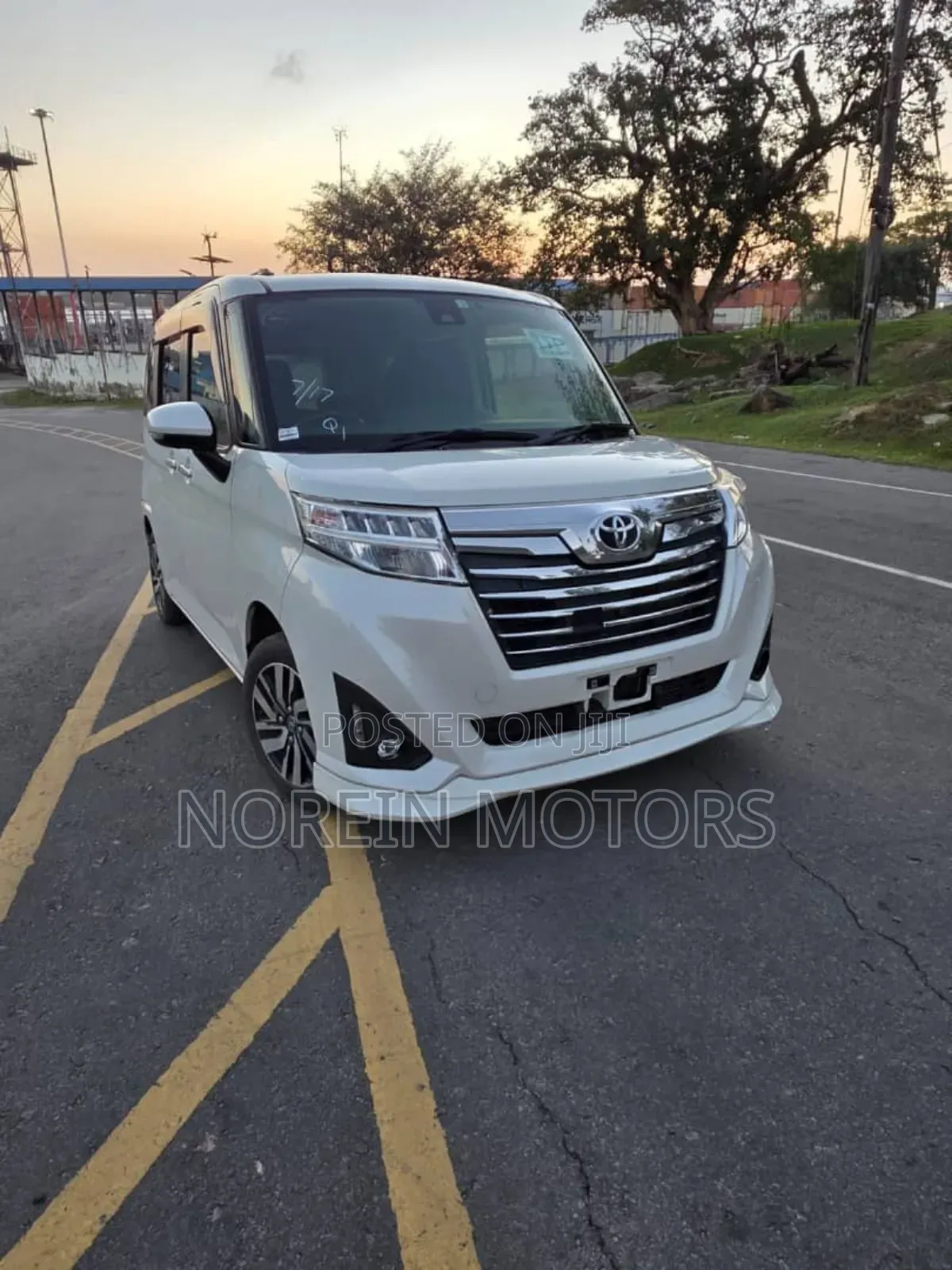 Toyota Roomy 2018 White
