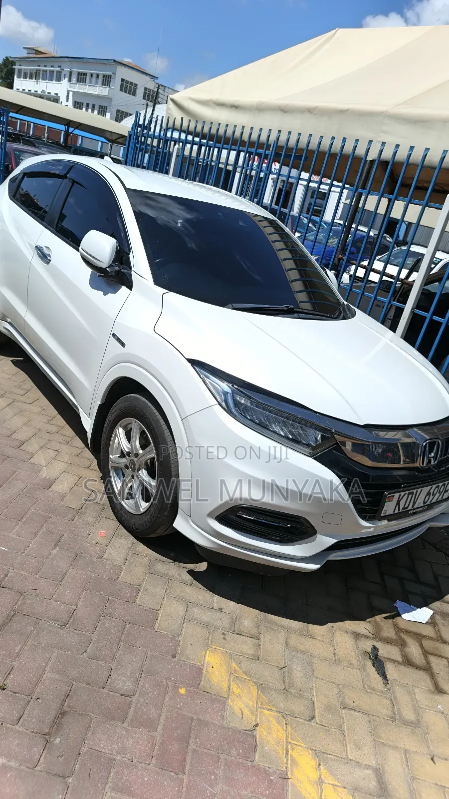 Honda Vezel 1.5 Hybrid 4WD 2019 White