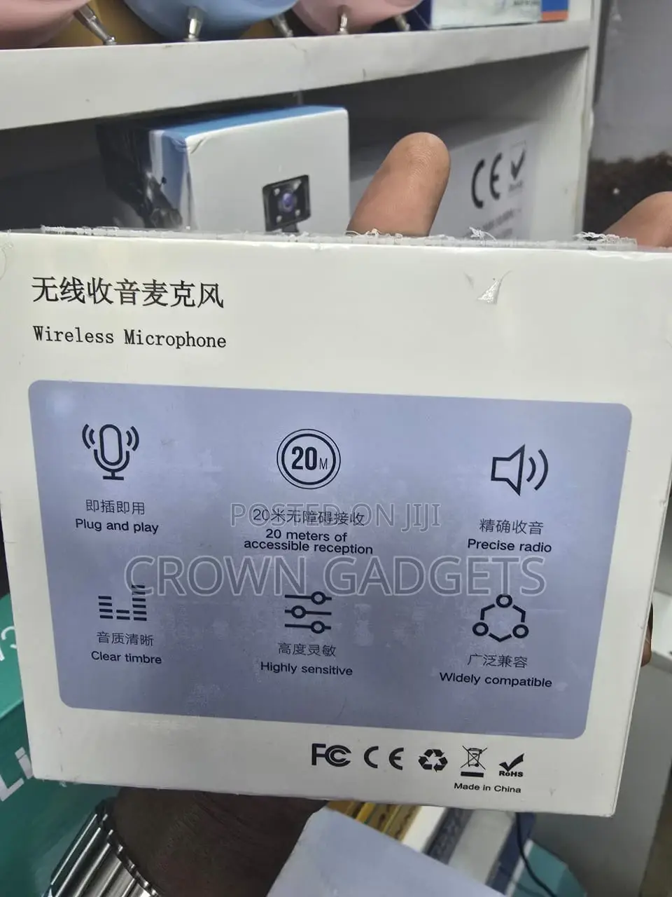 2-in-1 Magnetic Wireless Mic Set for Vlogging Interviews