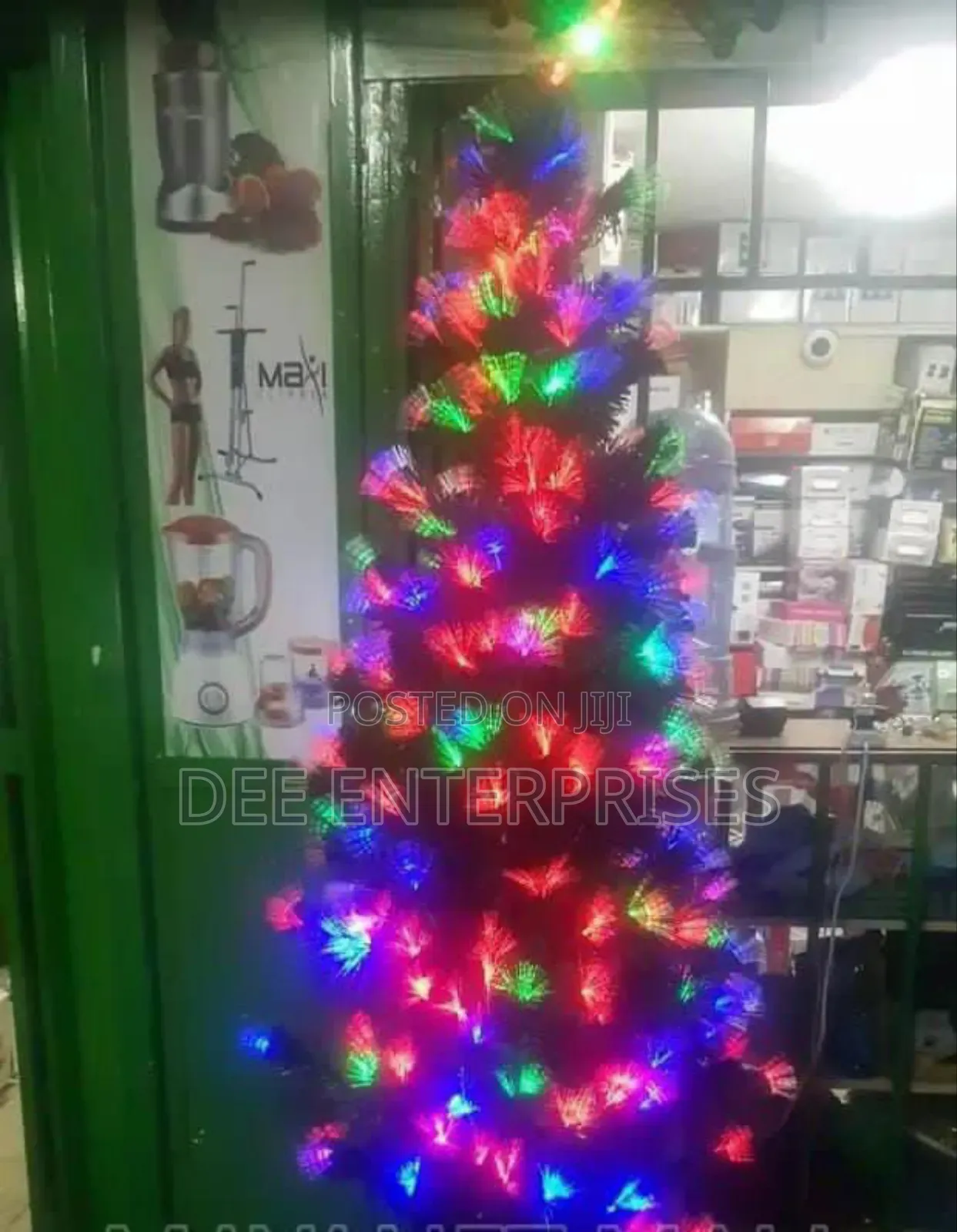 Christmas Tree With Inbuilt Light
7ft
