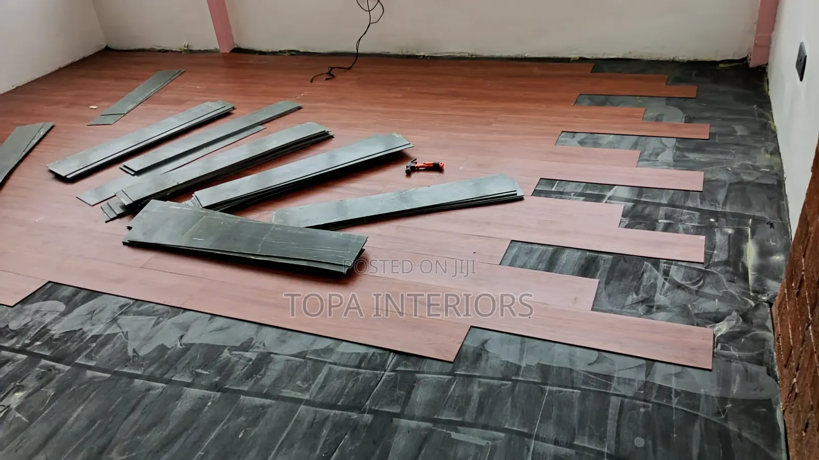 Mikeka Ya Mbao Luxury Vinyl Flooring Waterproof Tile Carpets