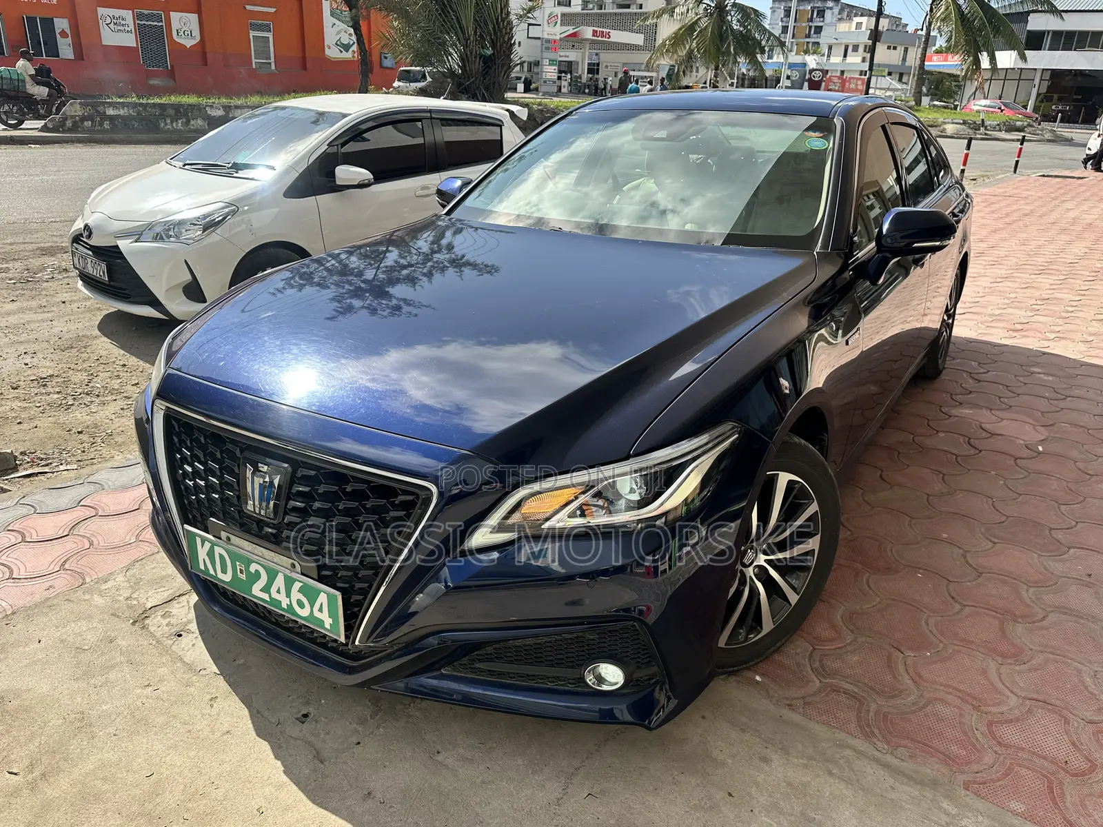 Toyota Crown 2019 Blue