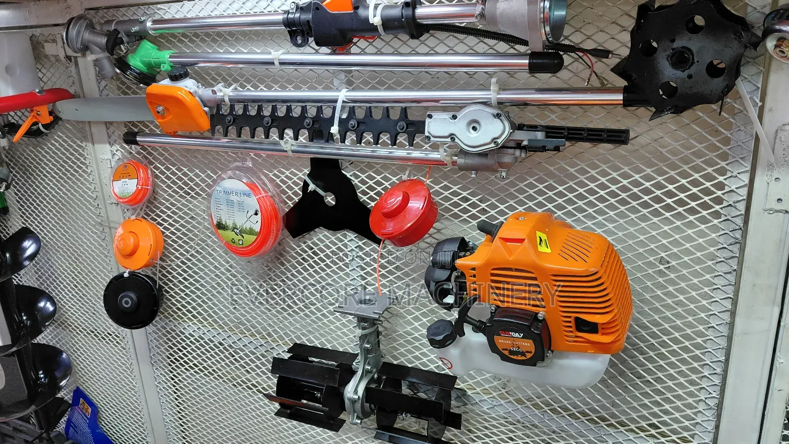 Heavy Duty 5 in 1 Shoulder Brushcutter With Hedge Trimmer,Chainsaw.