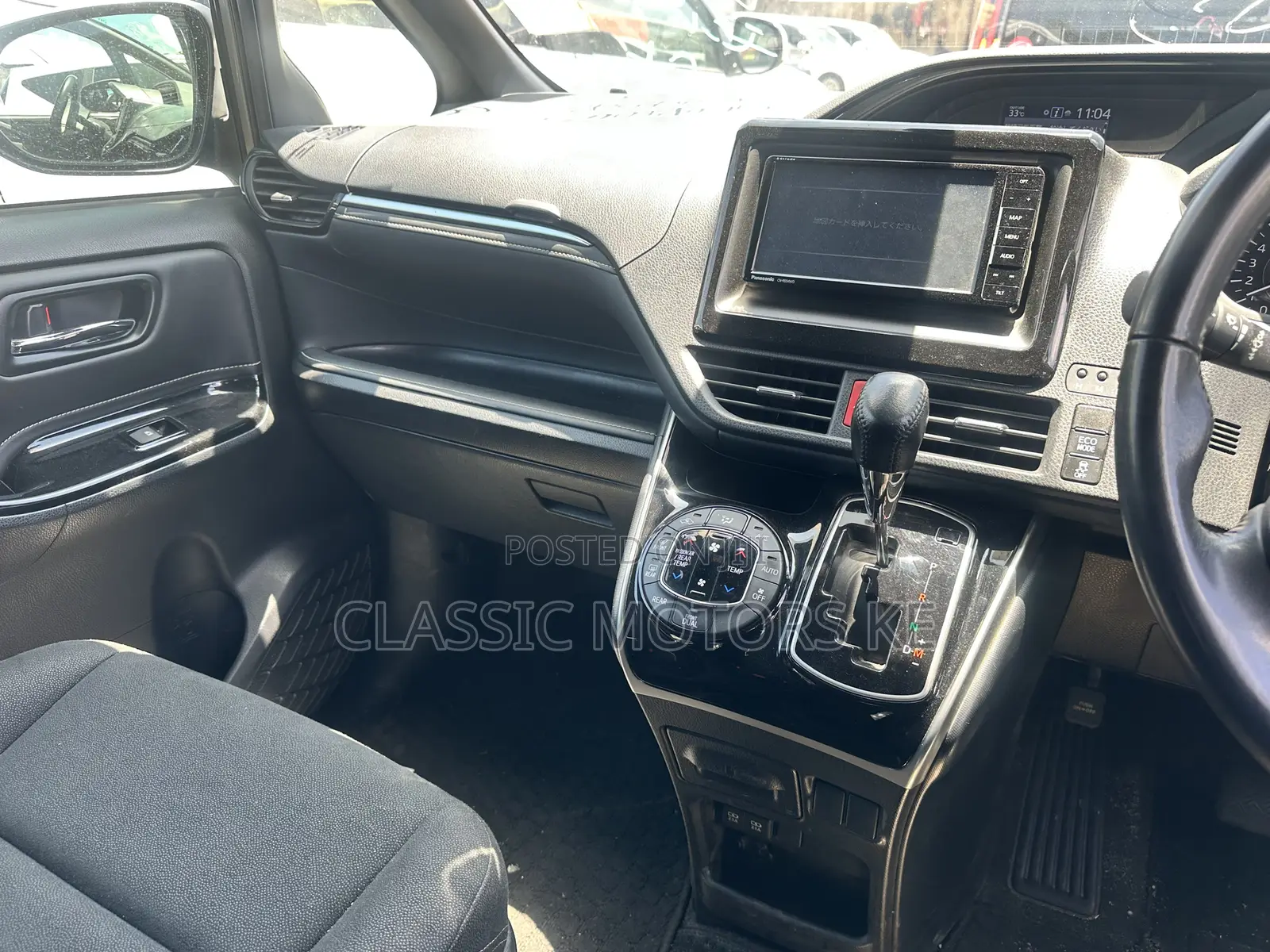 Toyota Esquire 2.0 AWD (7 seater) 2019 Gray