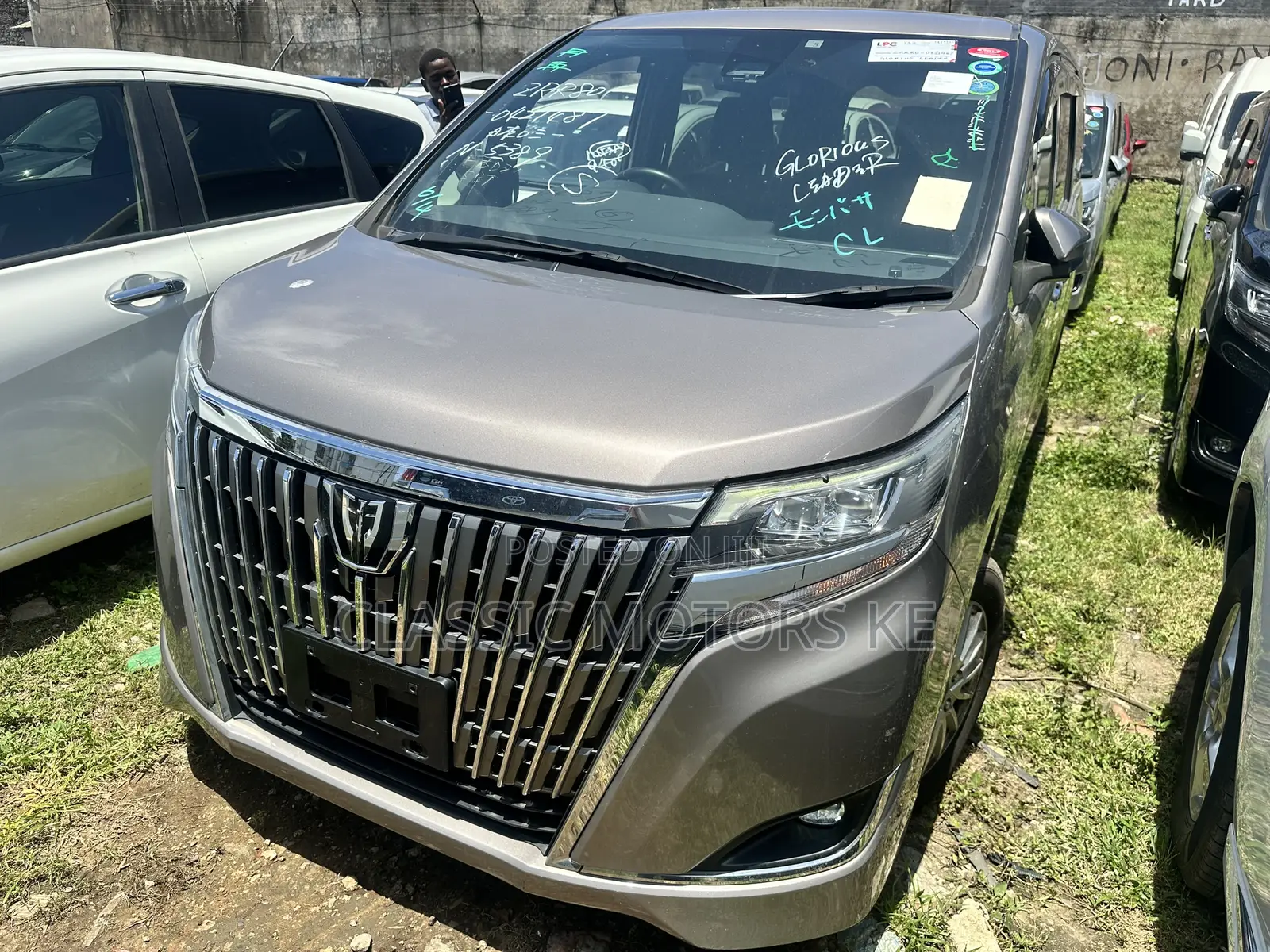Toyota Esquire 2.0 AWD (7 seater) 2019 Gray