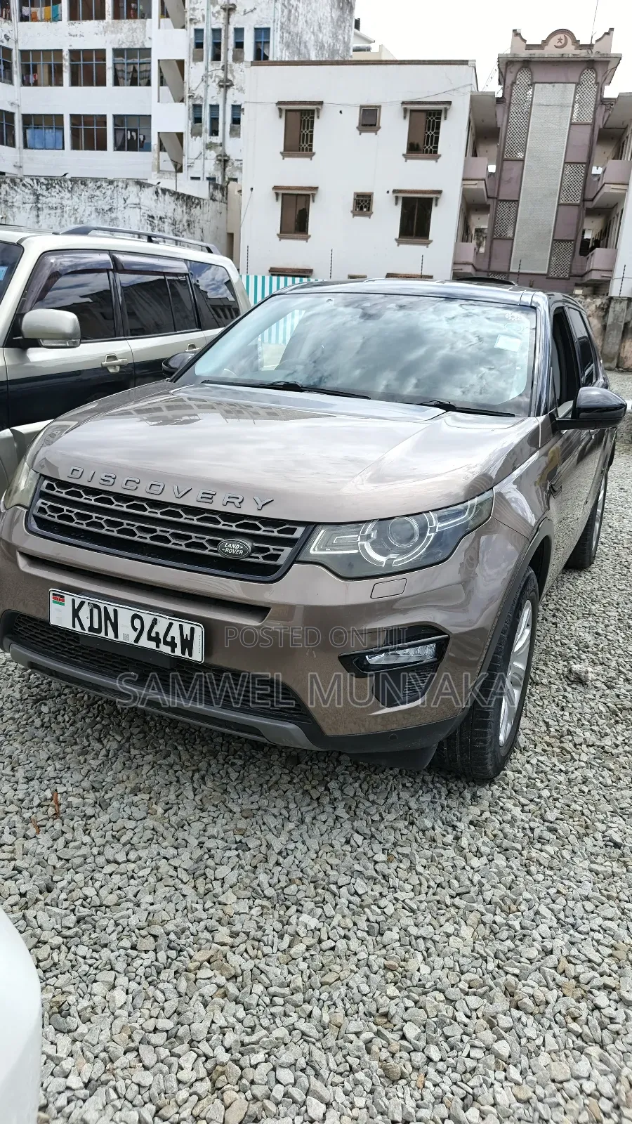 Land Rover Discovery Sport SE 2017 Brown