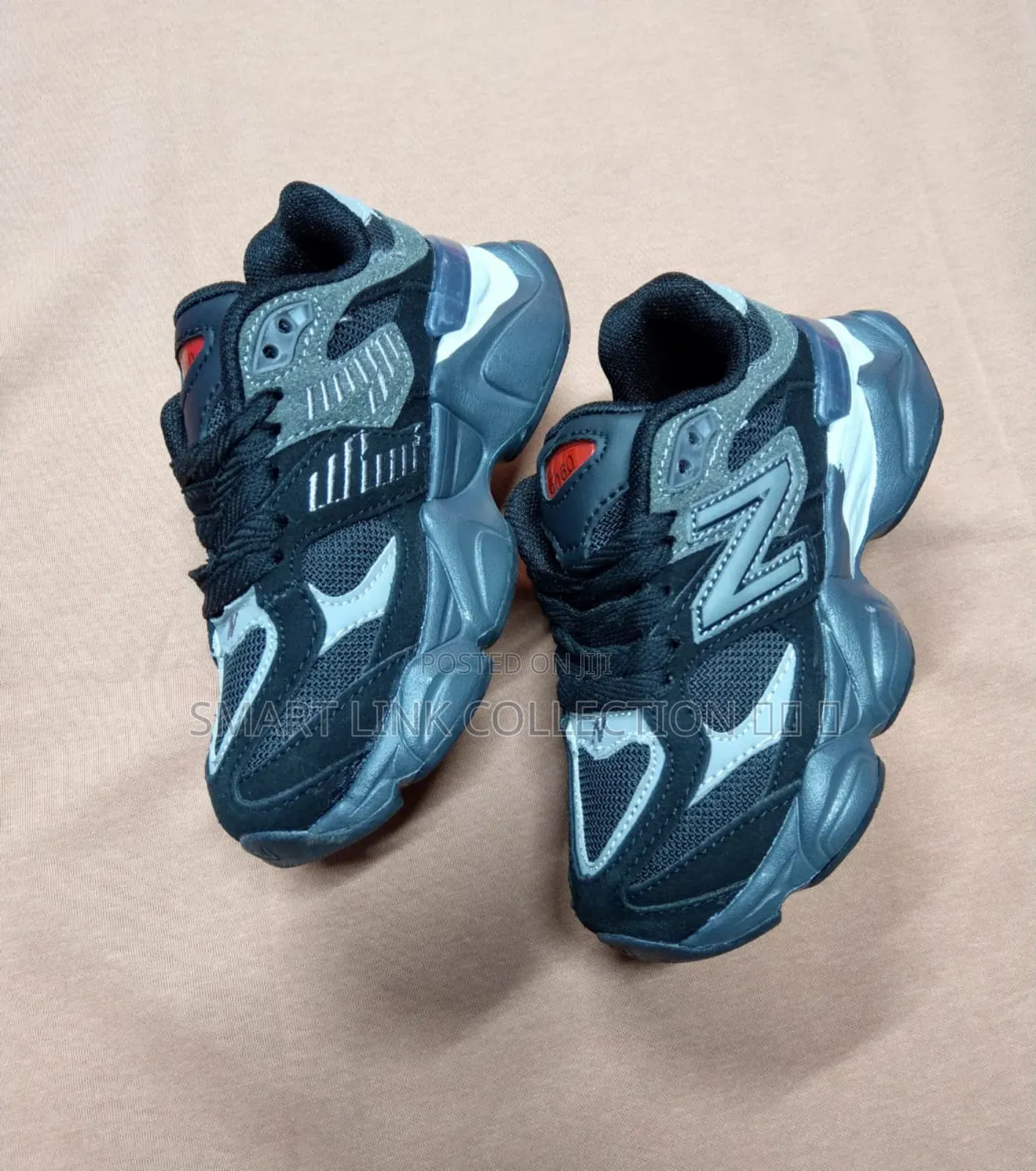 *Black  New Balance 9060*