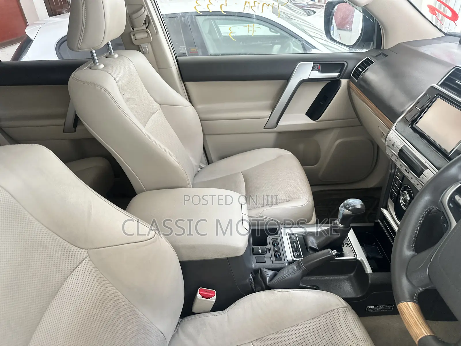 Toyota Land Cruiser Prado 2.8 2019 White