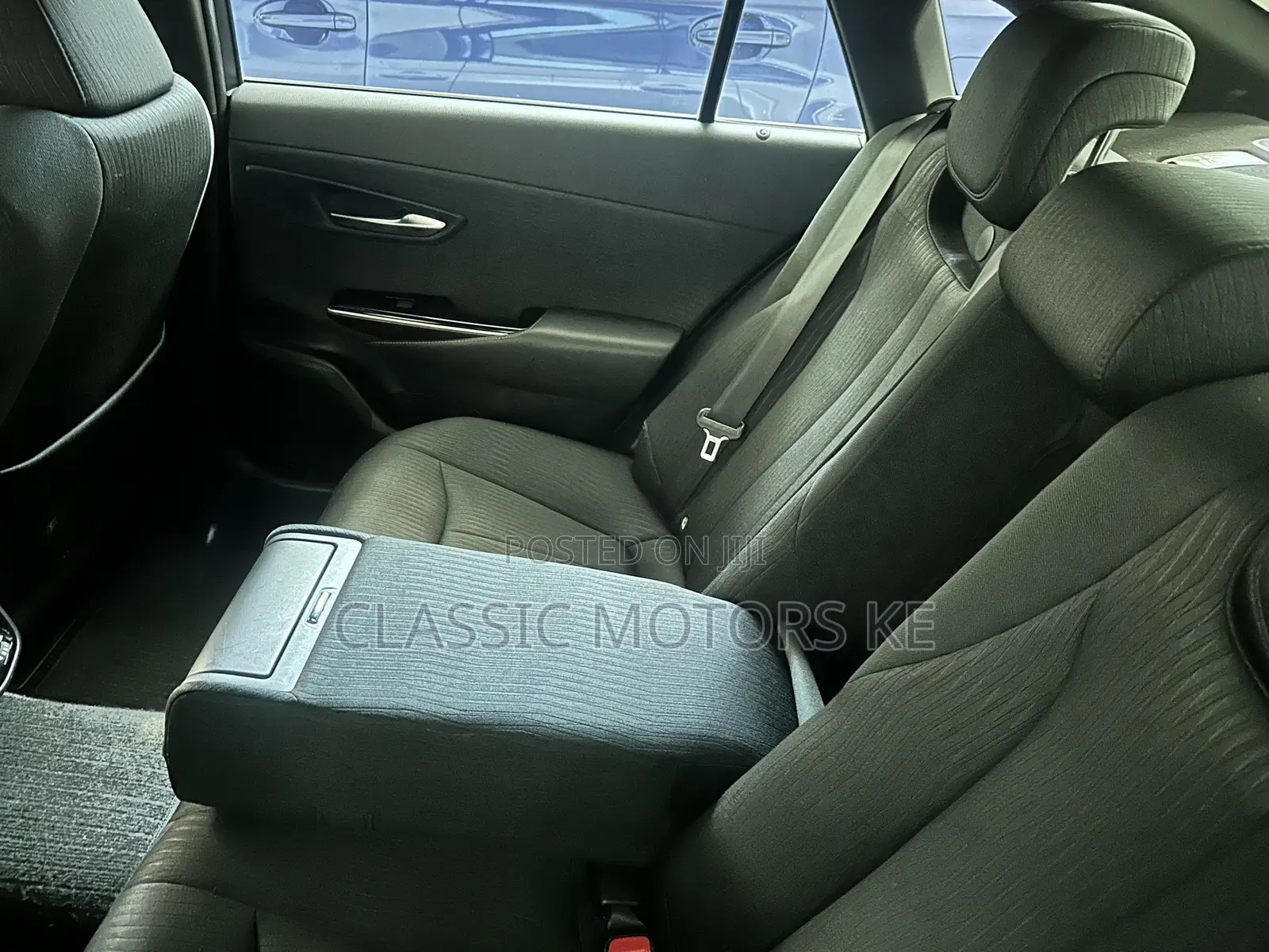 Toyota Crown 2019 White