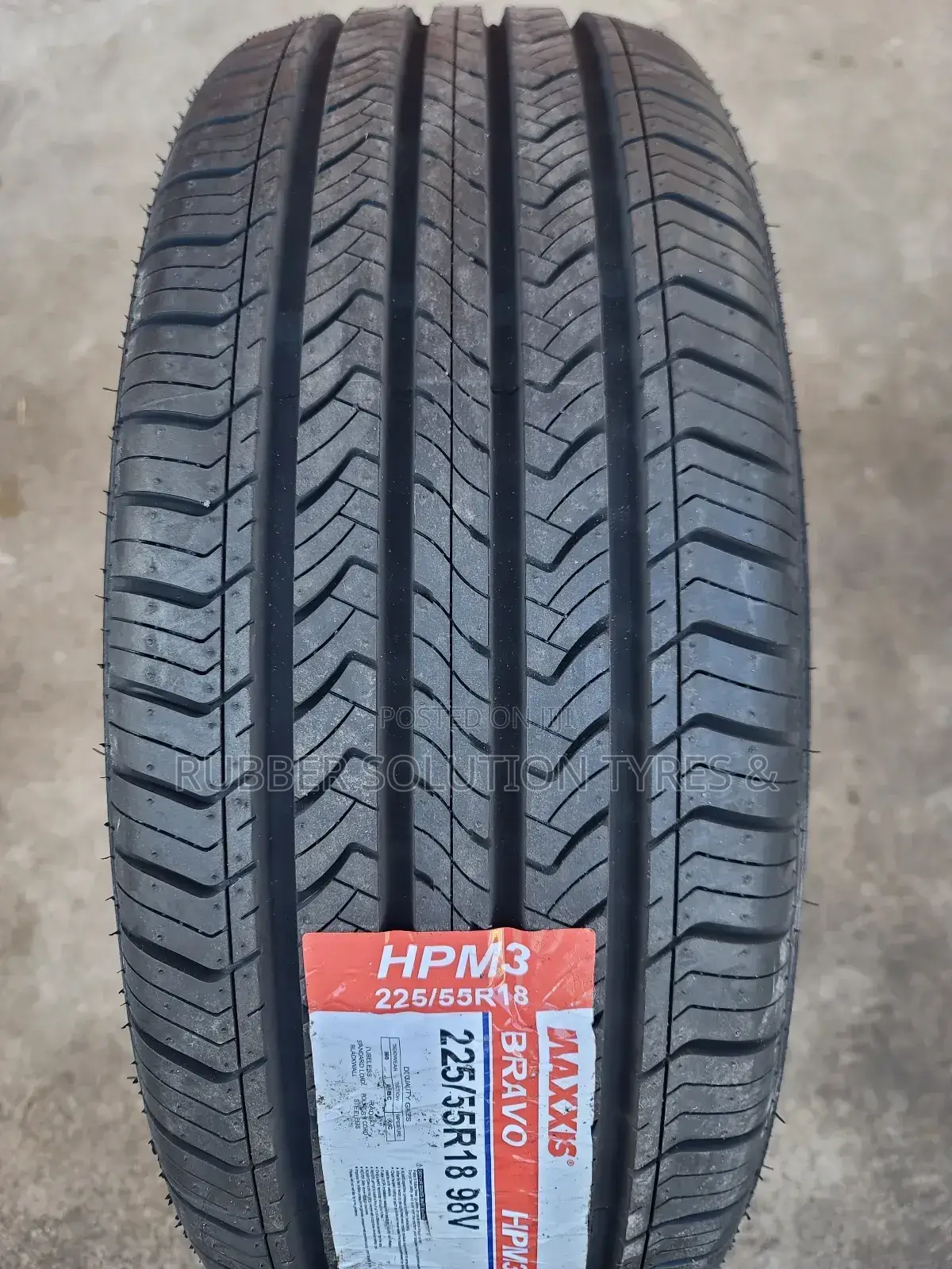 255/55r18 Maxxis Tires Hpm3[Made In Thailand ]