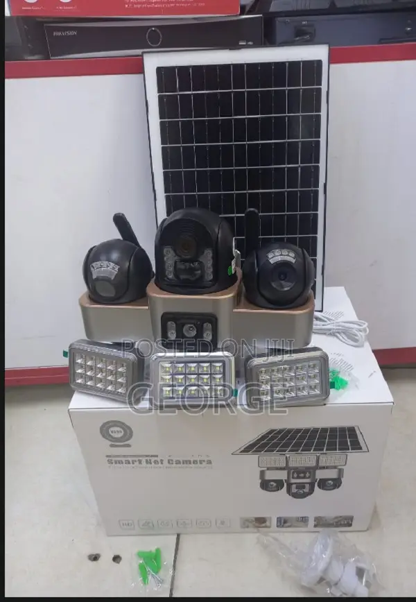 V380 4g Triple Lens Floodlight Solar Ptz Camera , V380 4g