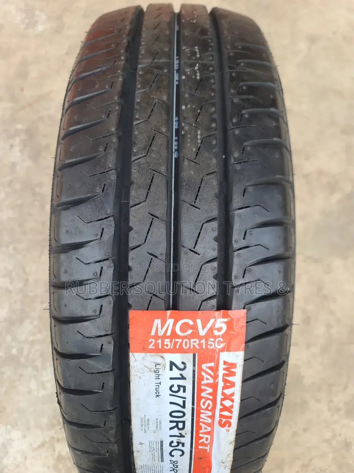 215 /70 R15 C Maxxis Tyres McV5 Vansmart