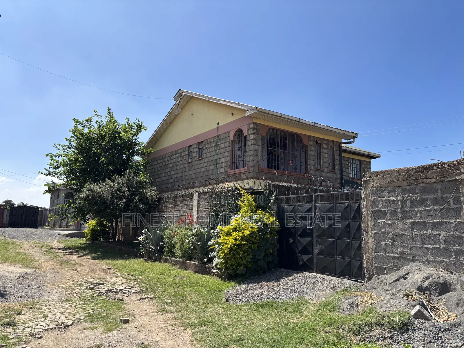 4bdrm Townhouse / Terrace in Utawala for rent