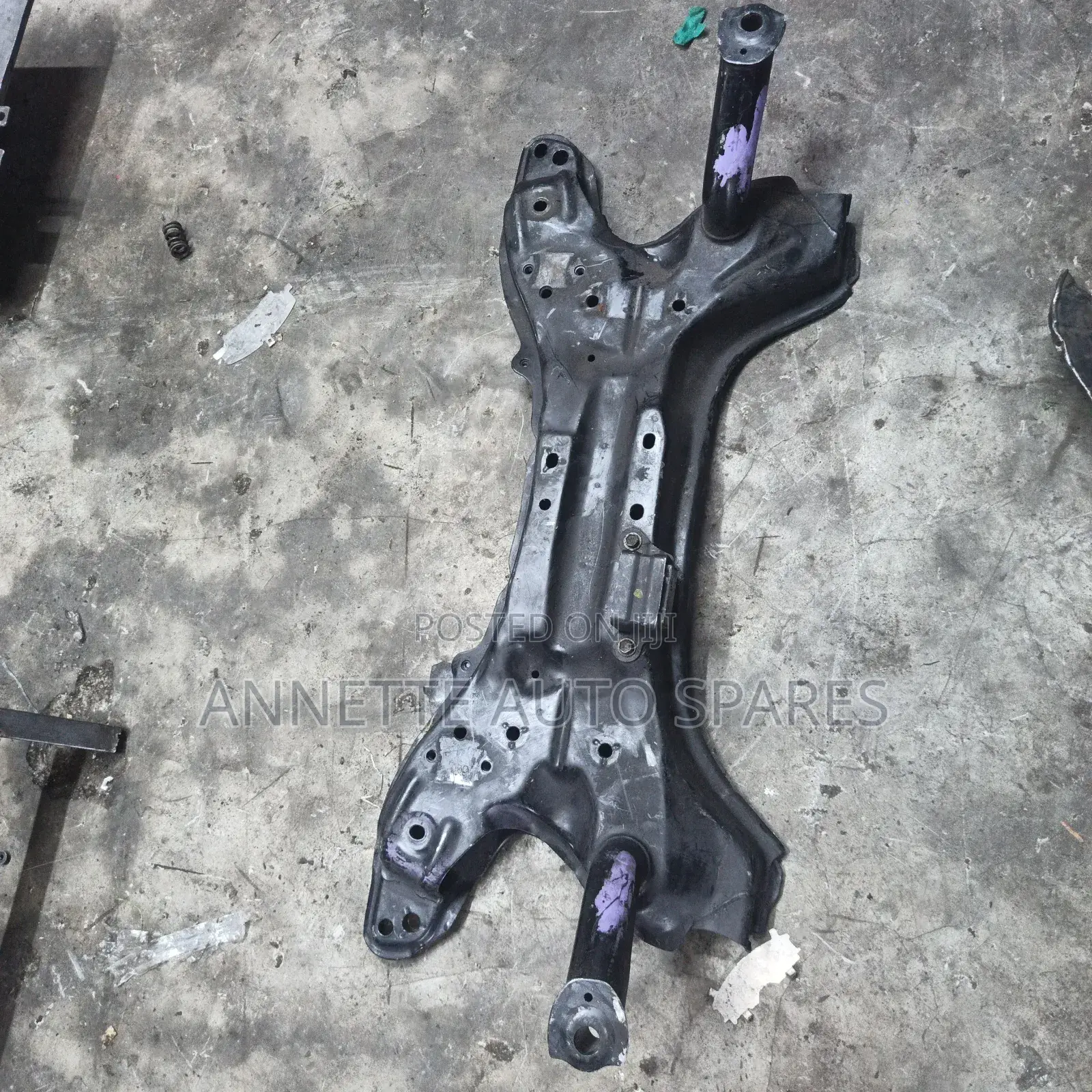 Toyota Ractis Crossmember