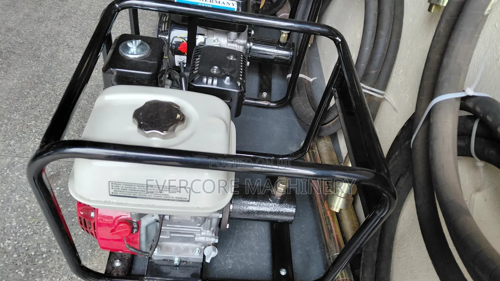 Honda Heavy Duty Poker Vibrator Machine With 45mm Poker Shaft.