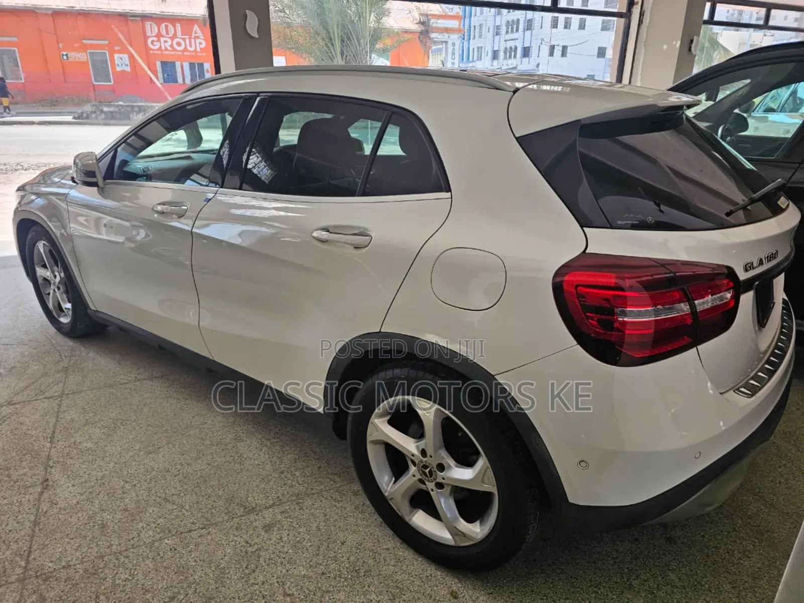 Mercedes-Benz GLA-Class 2019 White