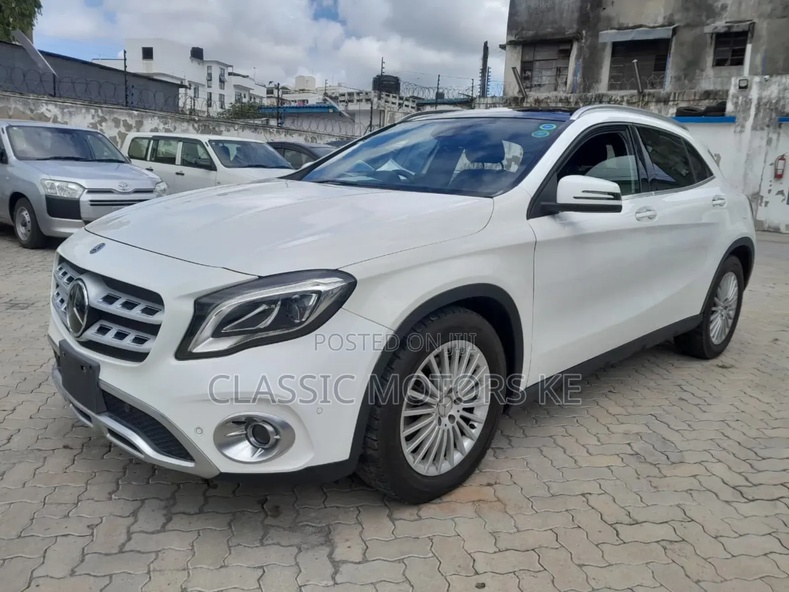 Mercedes-Benz GLA-Class 2020 White
