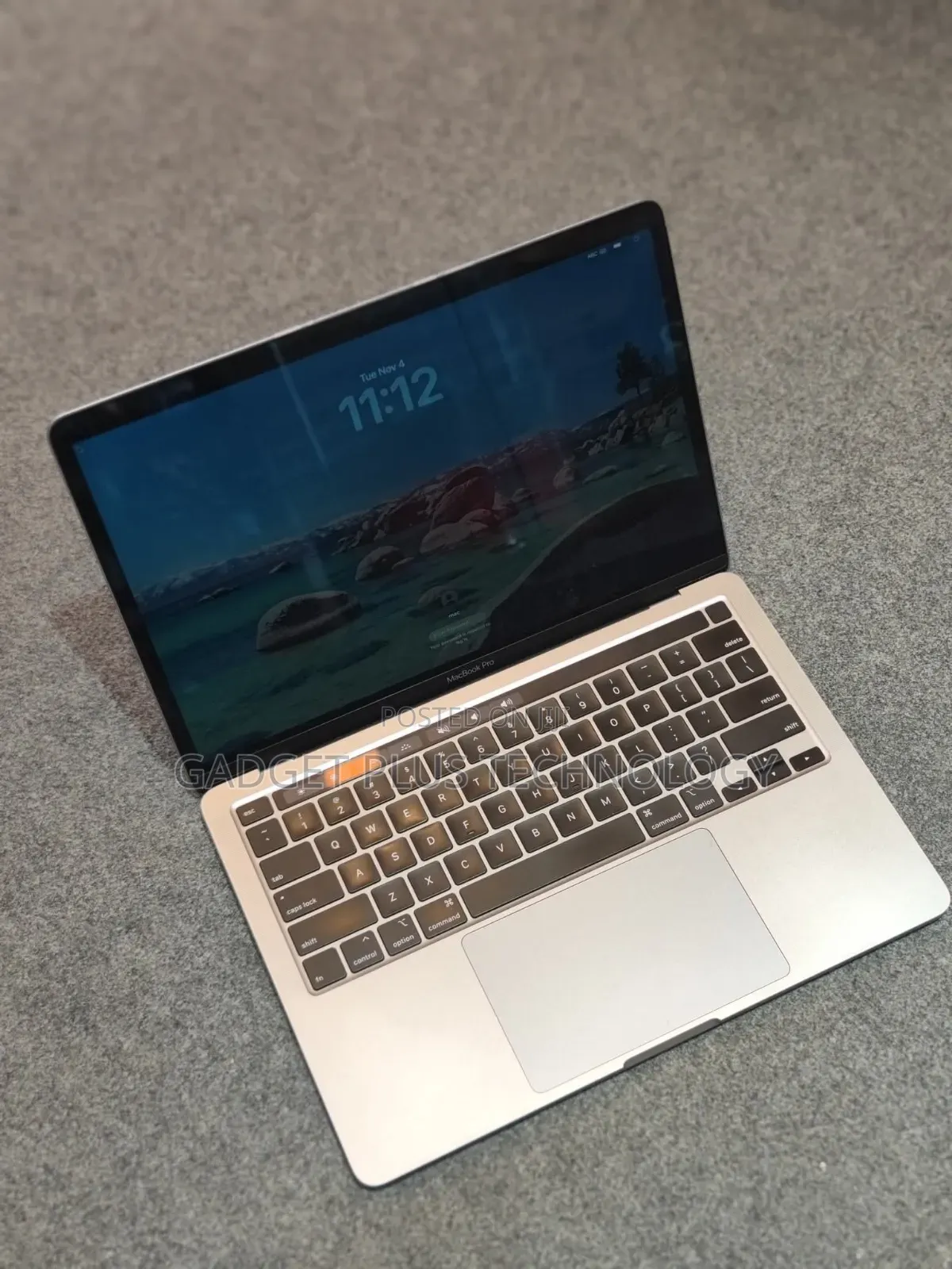 Laptop Apple MacBook Pro 2020 16GB Intel Core I5 SSD 512GB