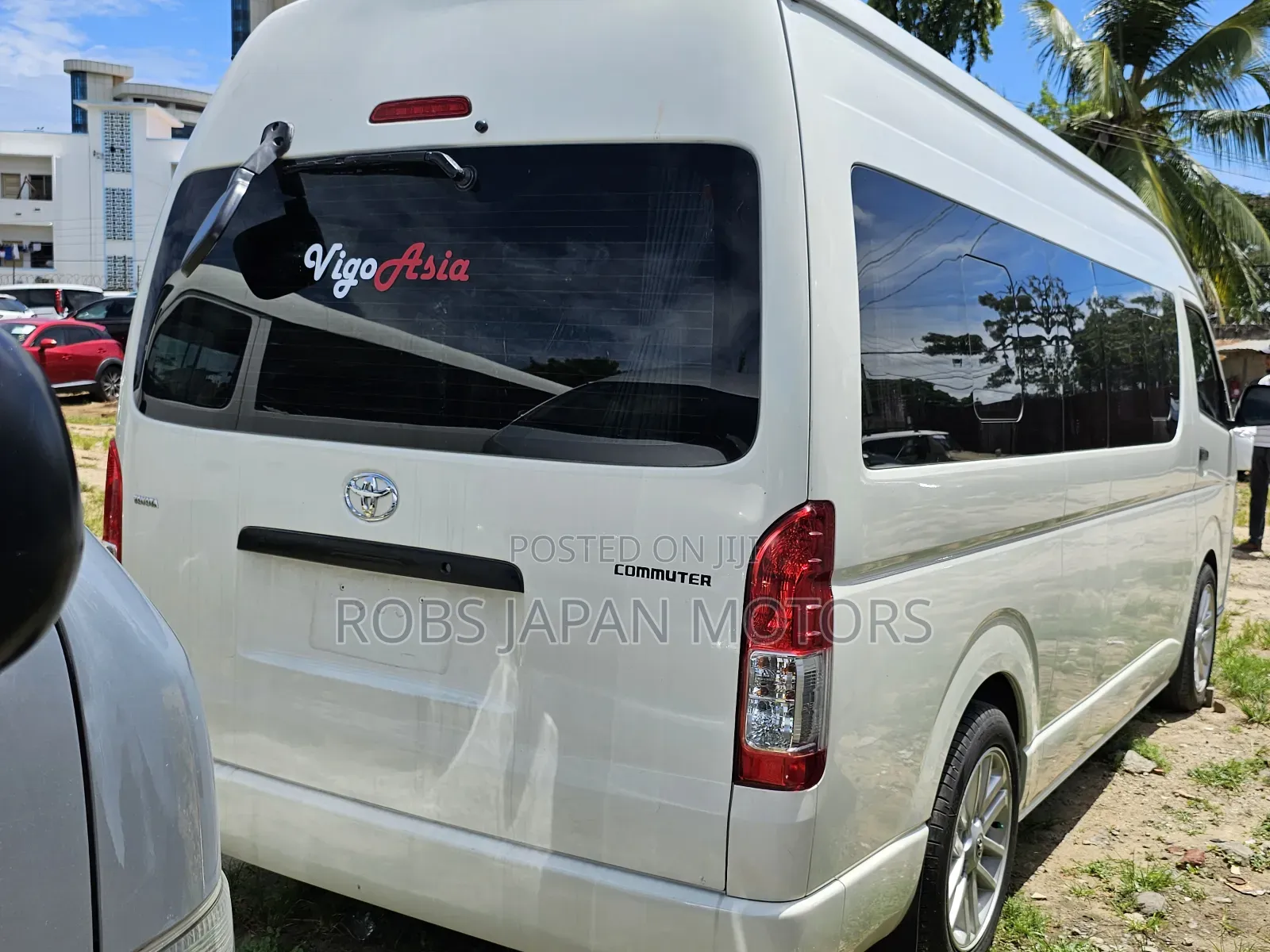 Toyota HiAce 2018 White