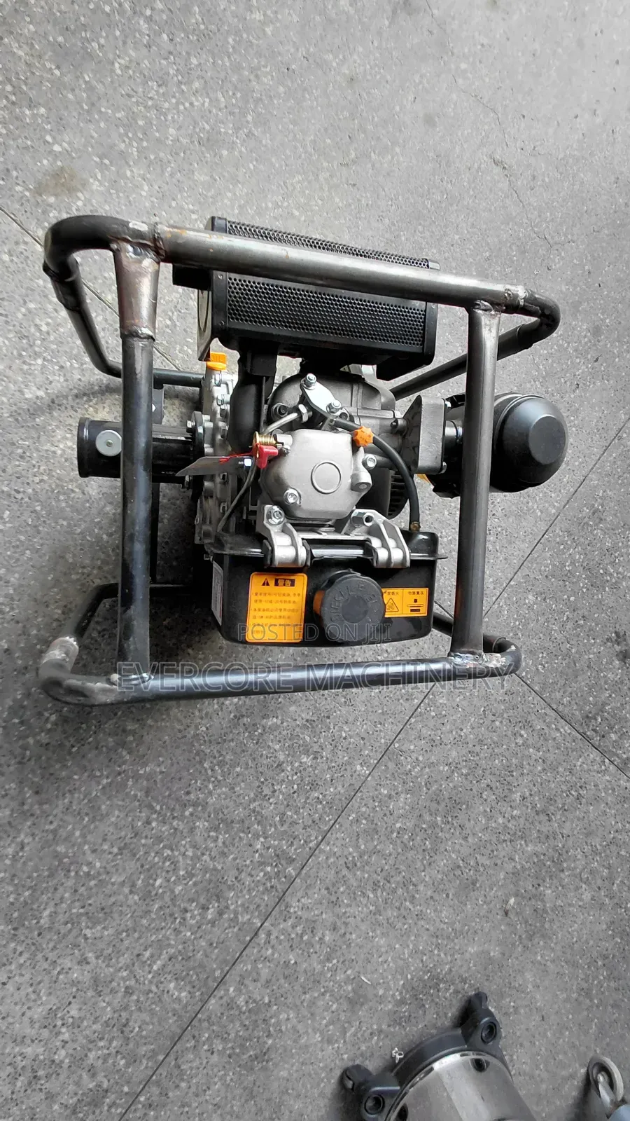 Diesel Powered Poker Vibrator Machine Without Shaft.