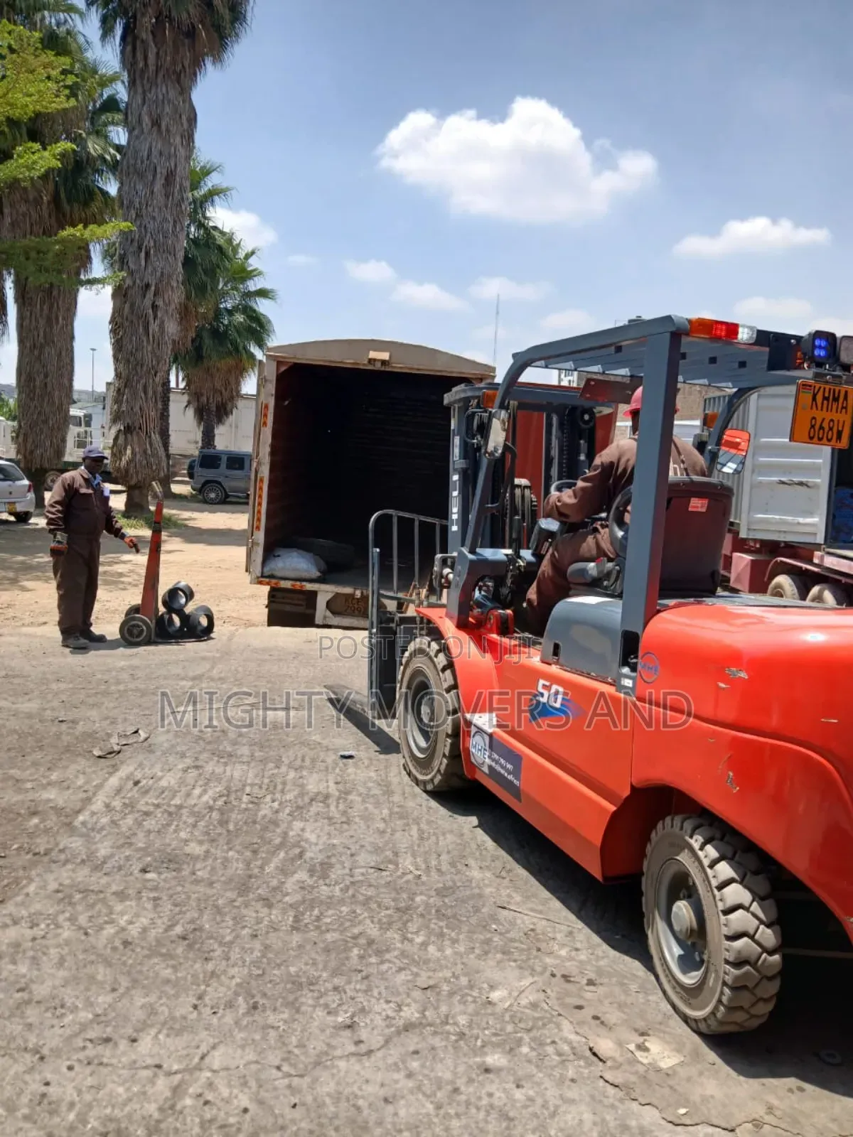 Trucks With Loading and Unloading Trolleys Are All Accessible
