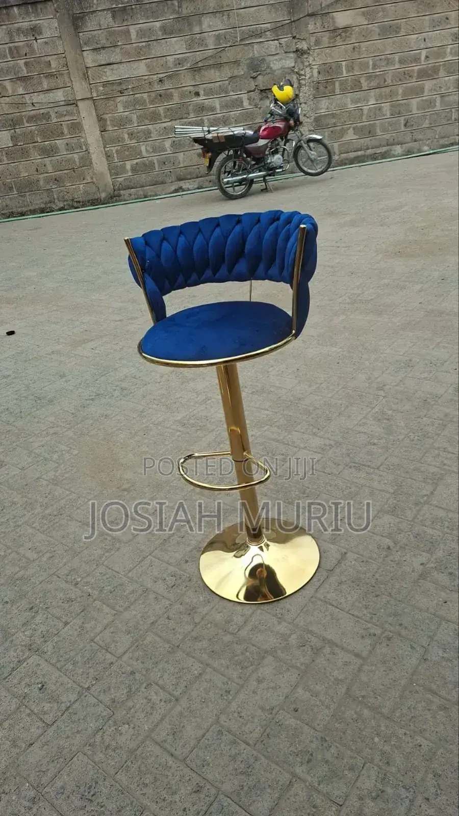 Counter Level Bar Stool
