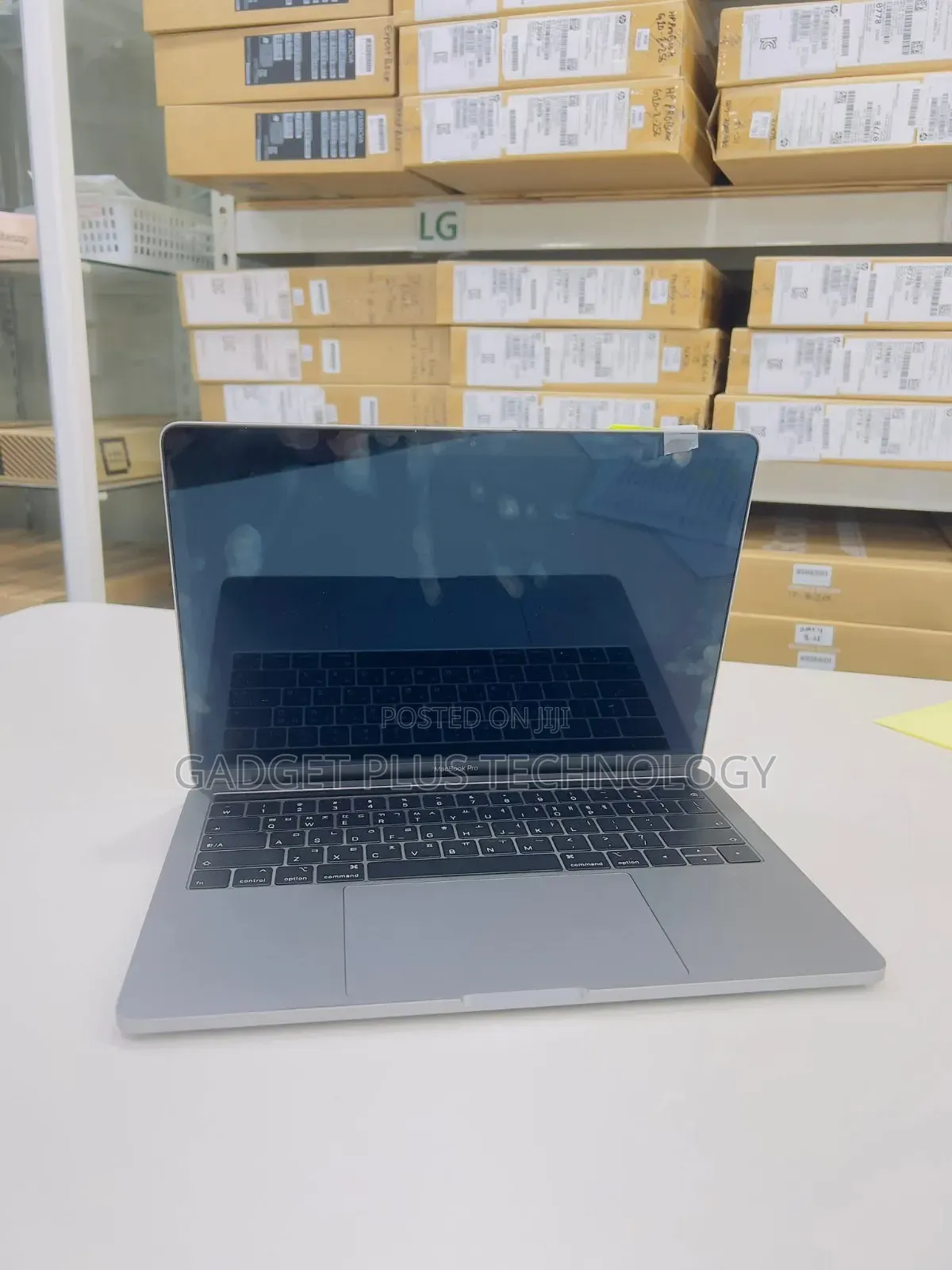 Laptop Apple MacBook Pro 2018 16GB Intel Core I5 SSD 512GB