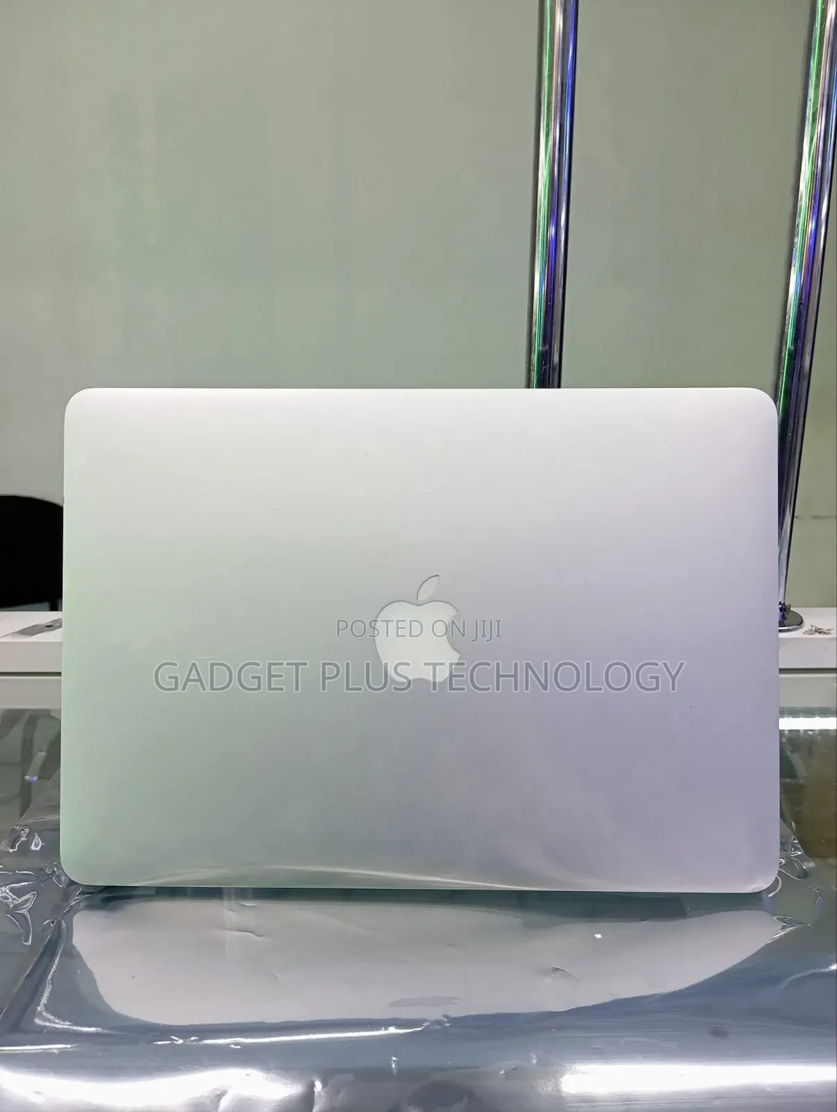 Laptop Apple MacBook Pro 2015 8GB Intel Core I5 SSD 256GB