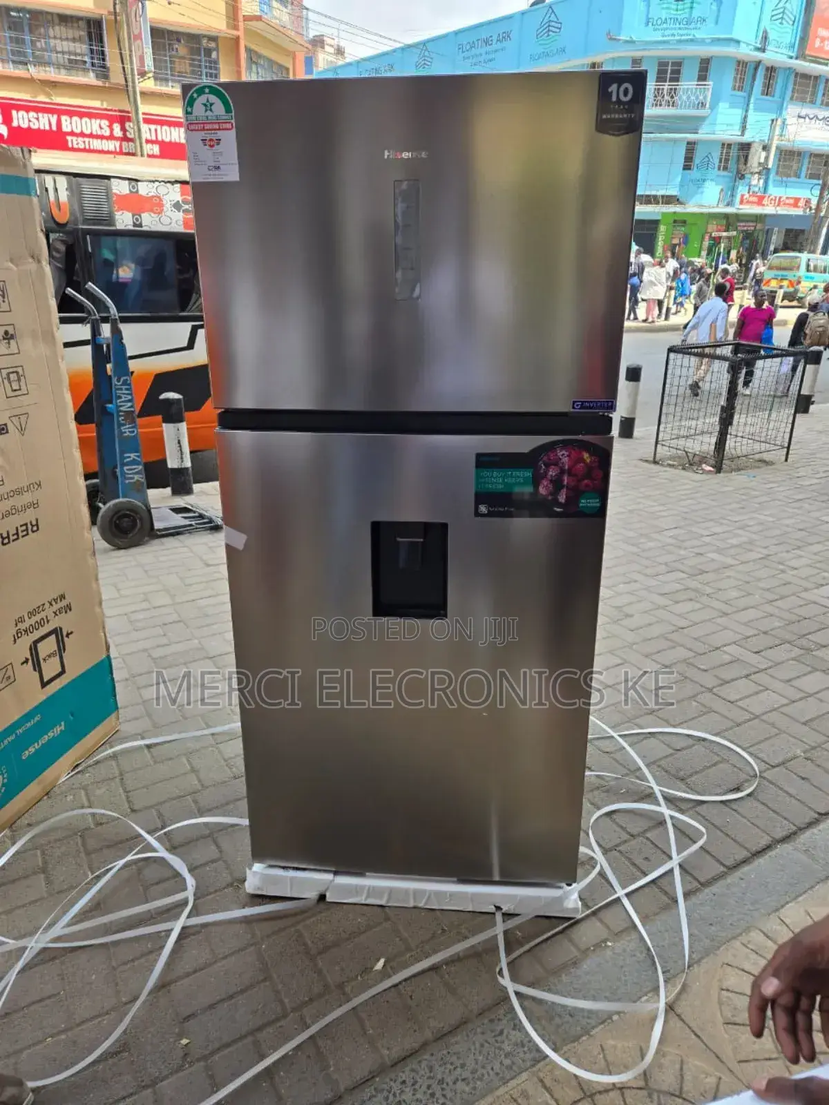 Hisense 510l Top Mount Double Door Fridge With Water Dispenser-Ref