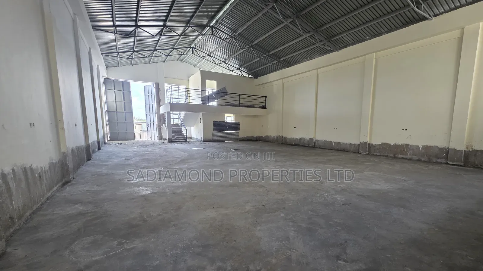 3,500 SQFT Warehouse for Rent in Eastern Bypass