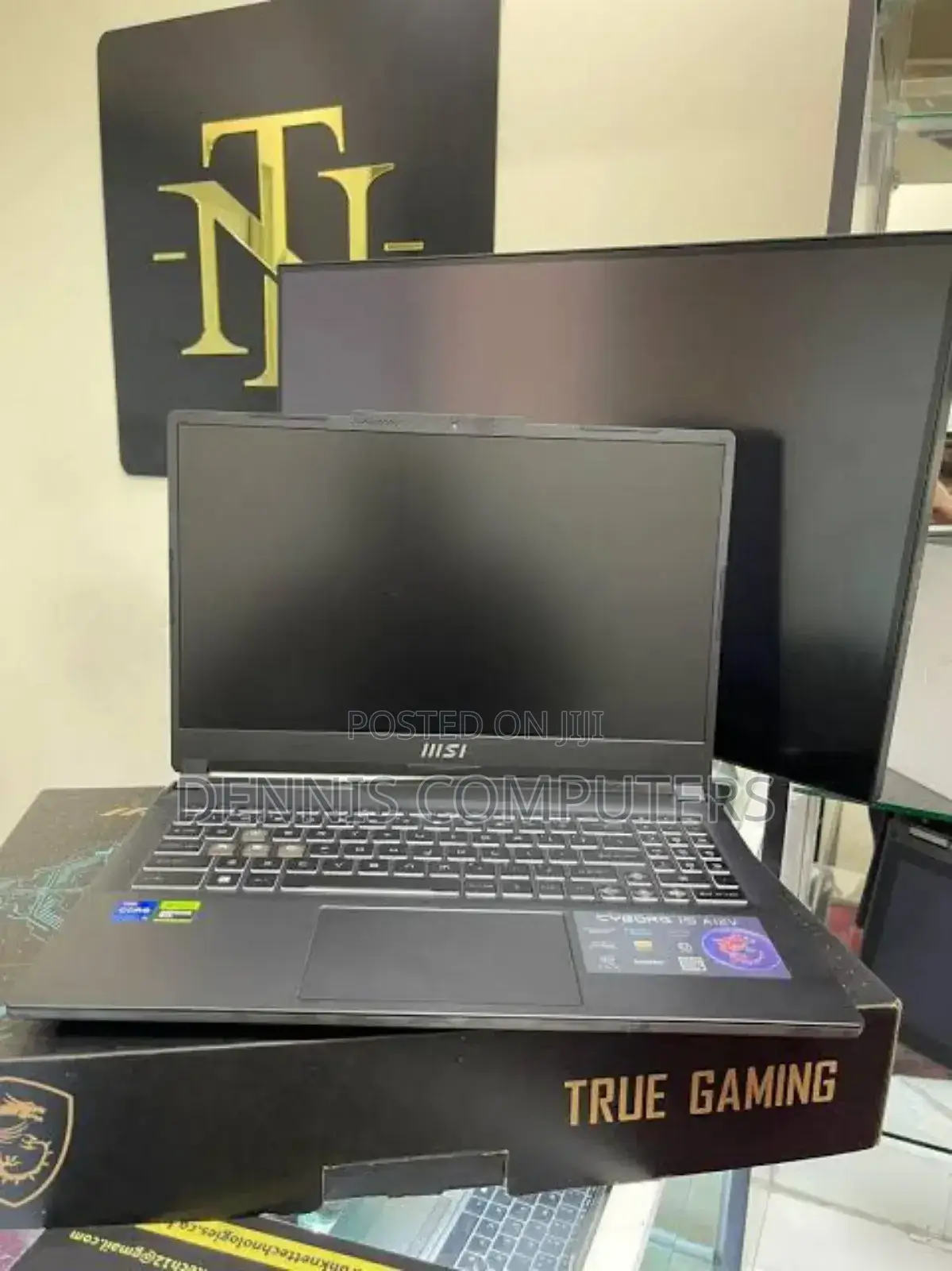 New Laptop MSI Cyborg 15 16GB Intel Core i7 SSD 1T
