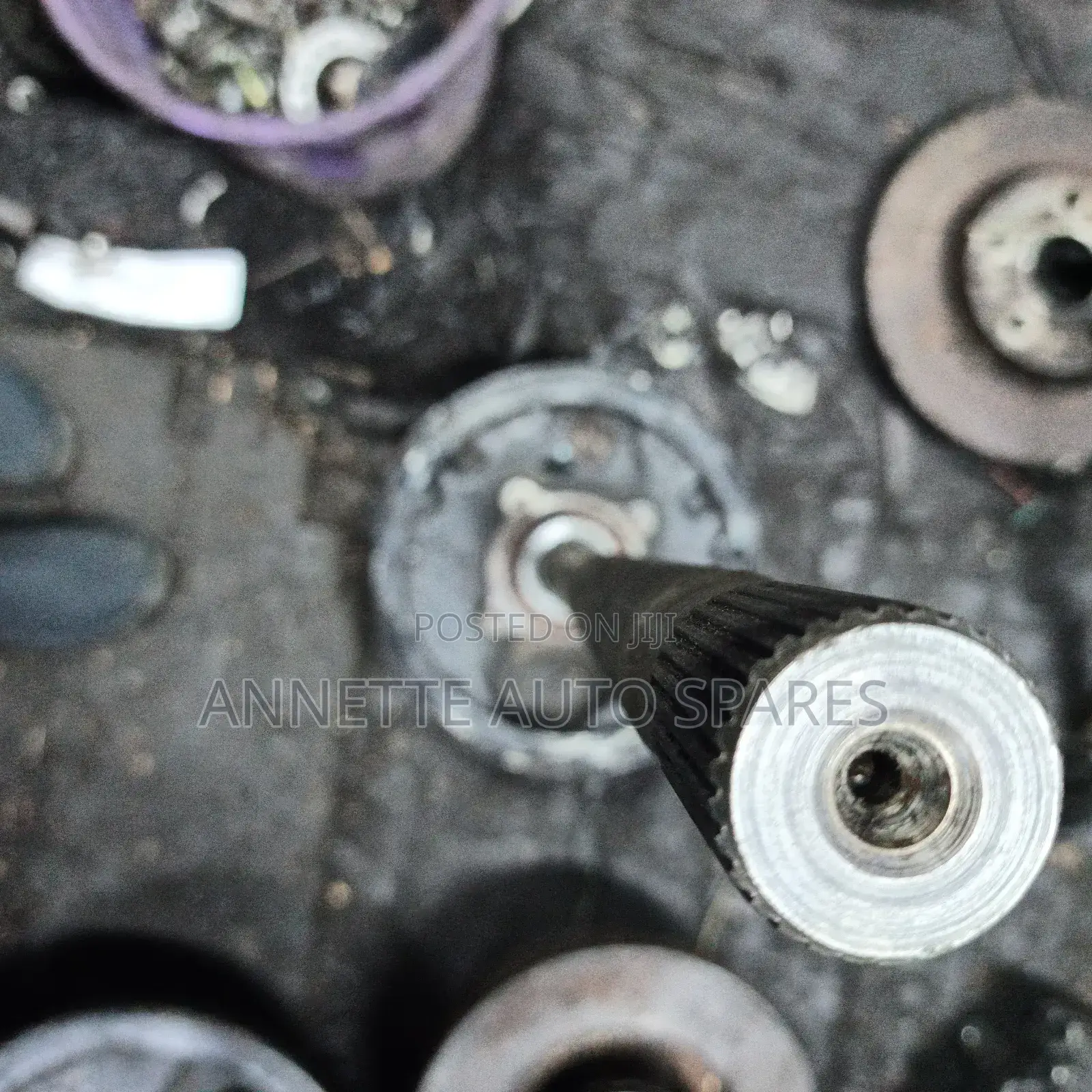Toyota Vigo 2 Wheel Axle