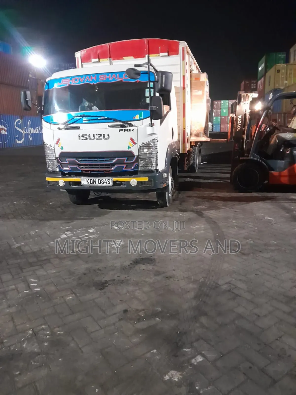 Cover Body Ten Wheeler Available for Load Delivery